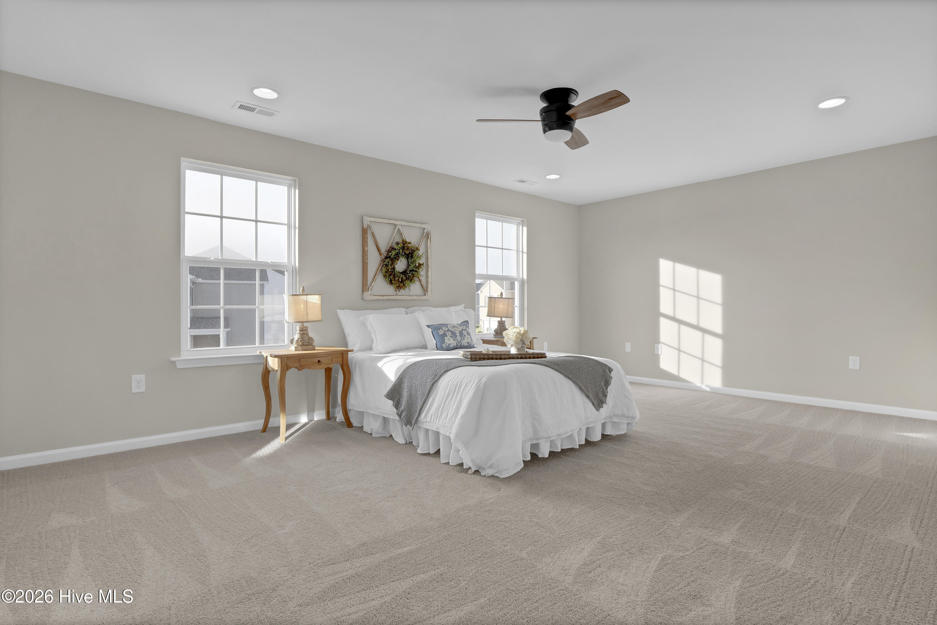 100555239 | Photo 16