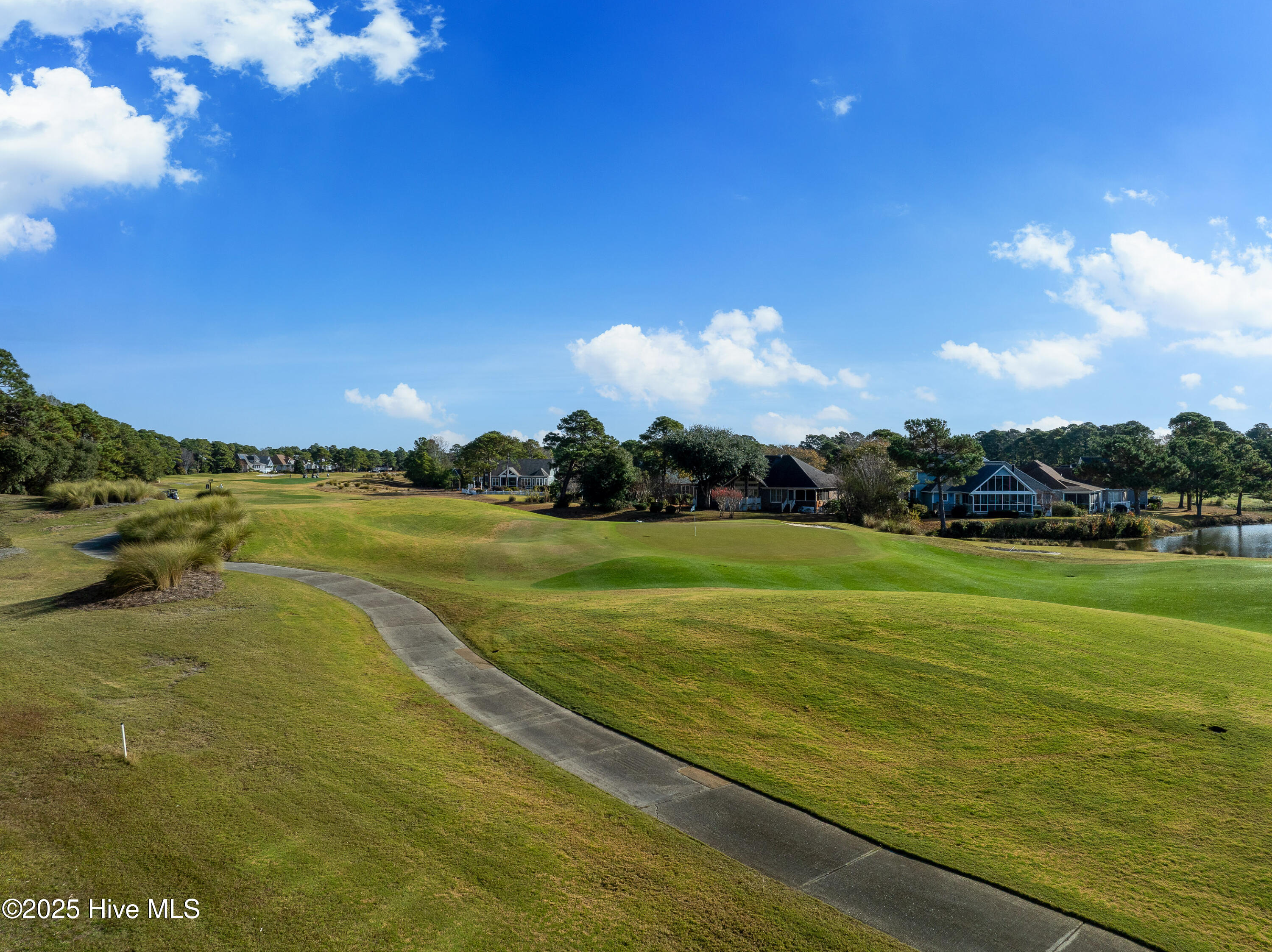 100543404 | Photo 38