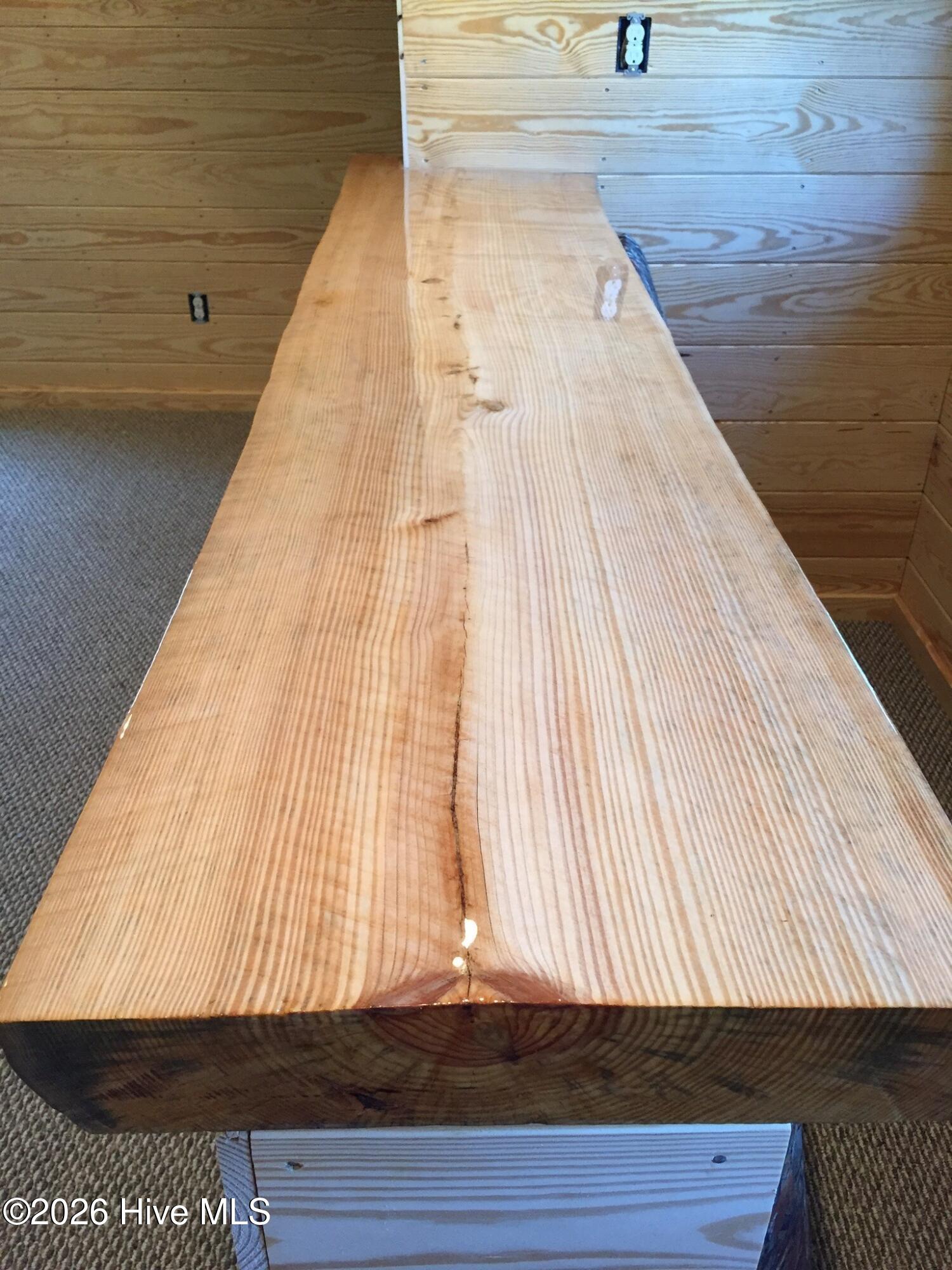 100562553 | Photo 47