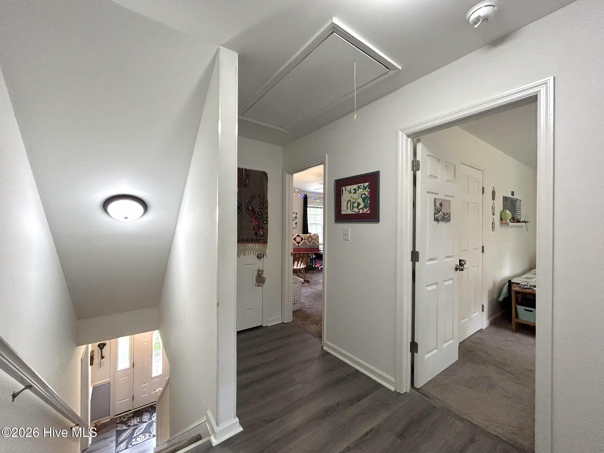 100570244 | Photo 26