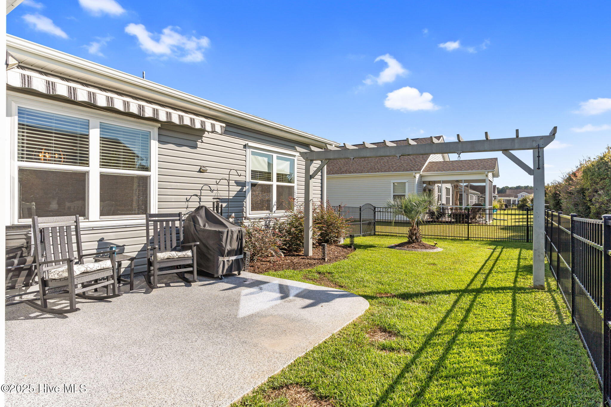 100535232 | Photo 40