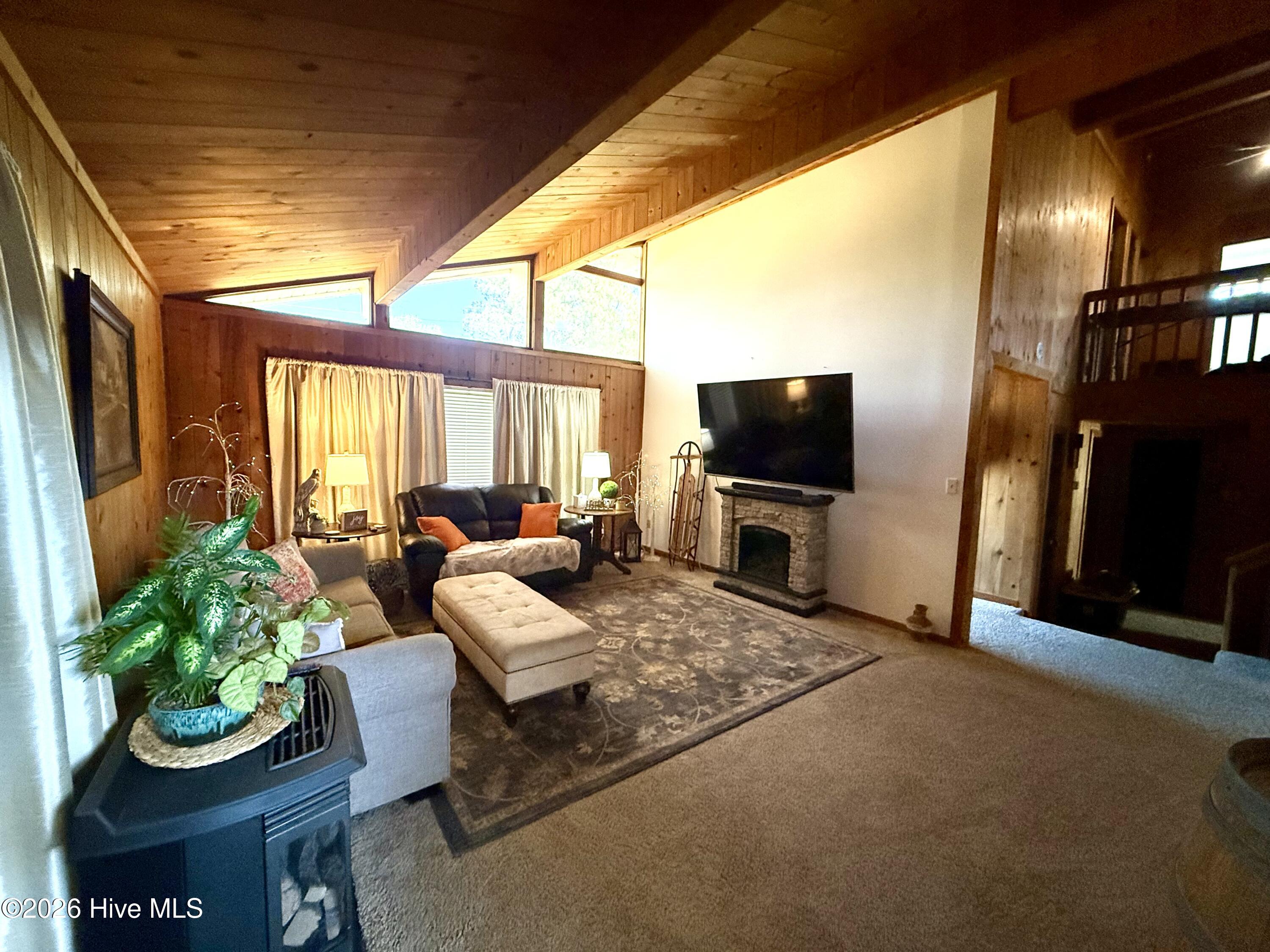 115 gumberry living room