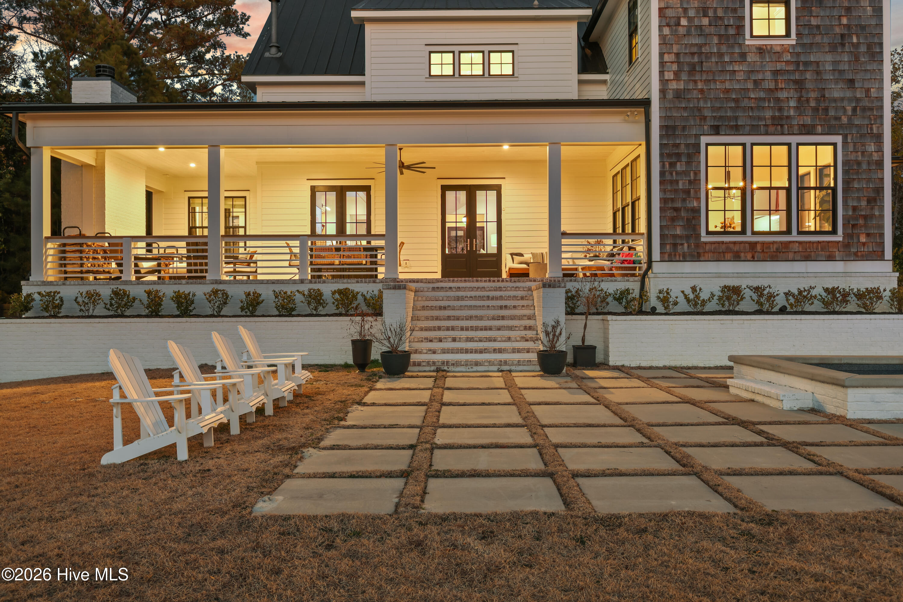 100554567 | Photo 83