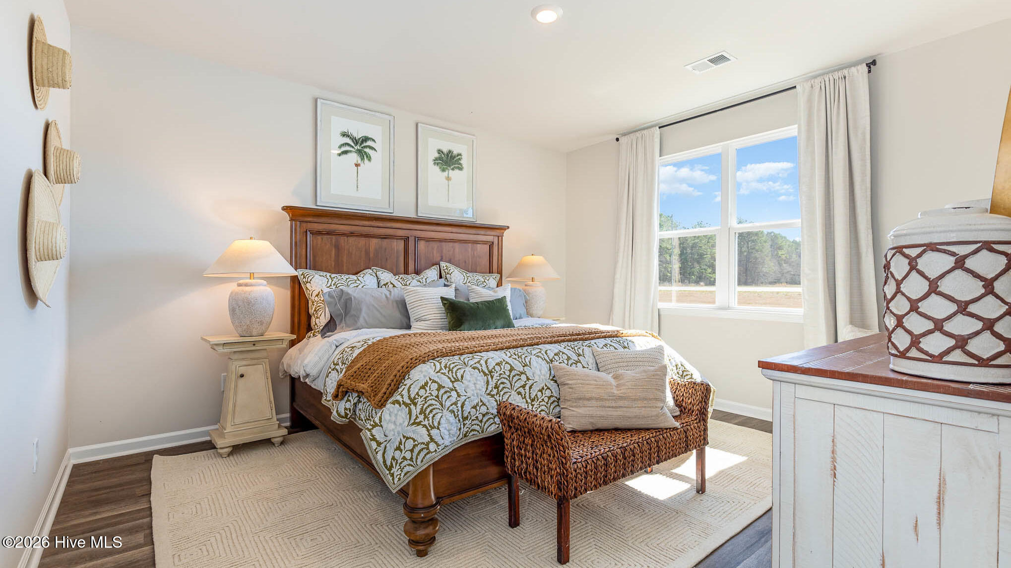 100568355 | Photo 20