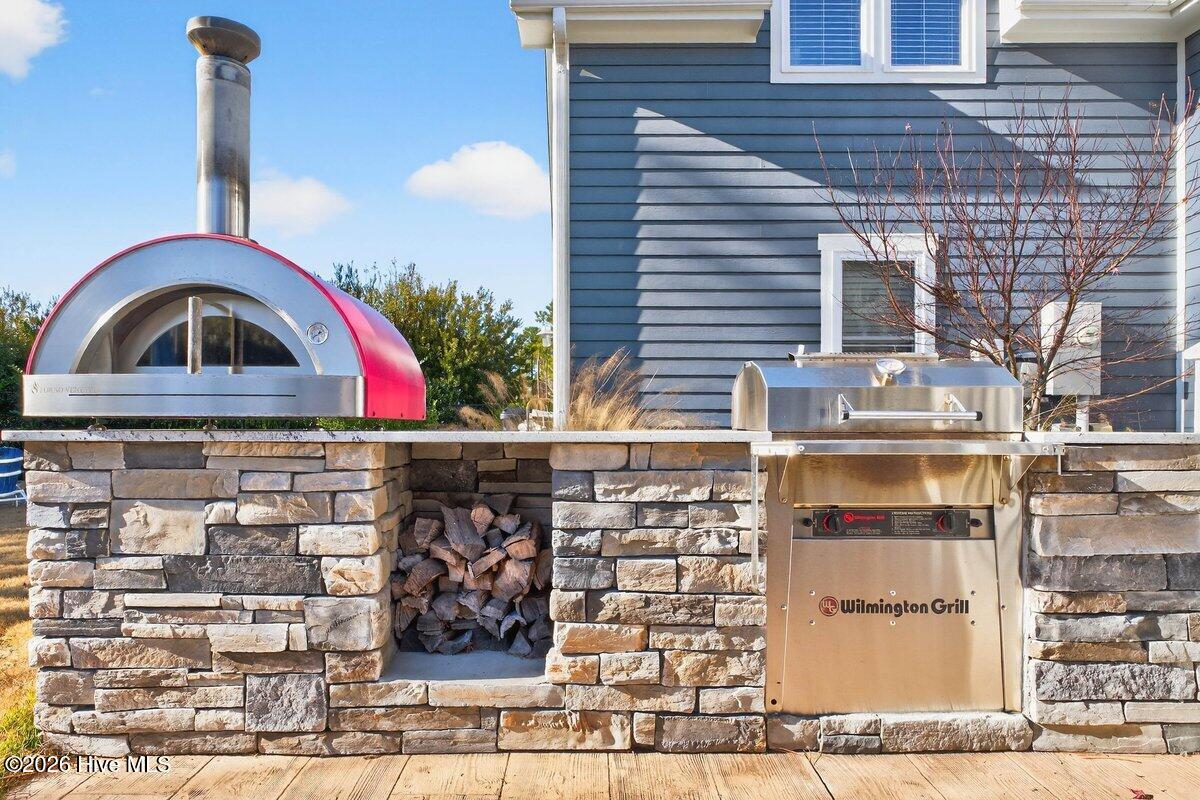 100546549 | Photo 24