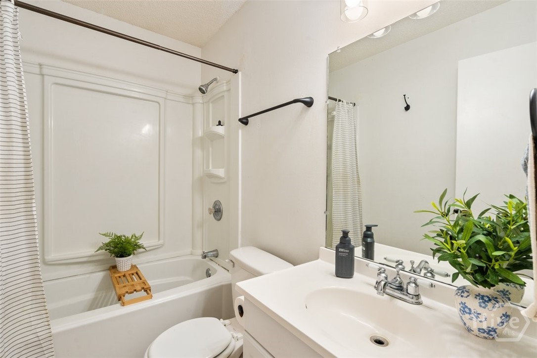 921 Willowbrook Drive, Hinesville, GA, 31313