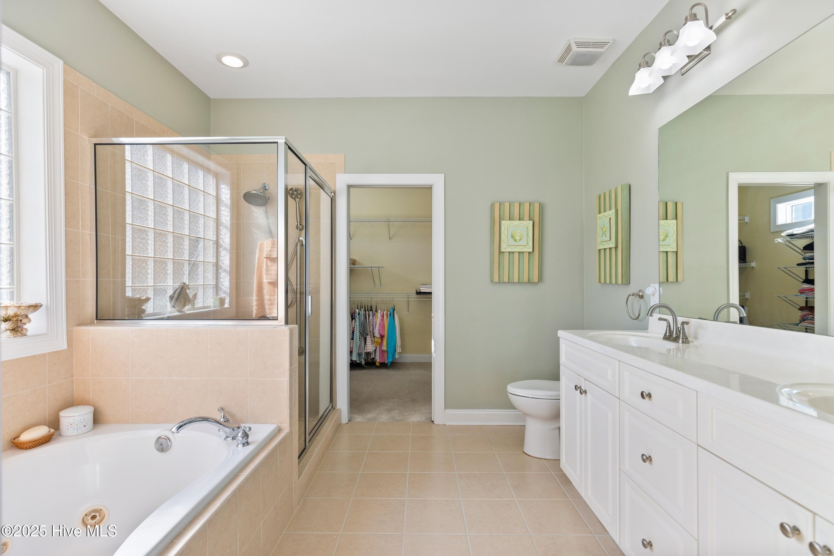 100538376 | Photo 29