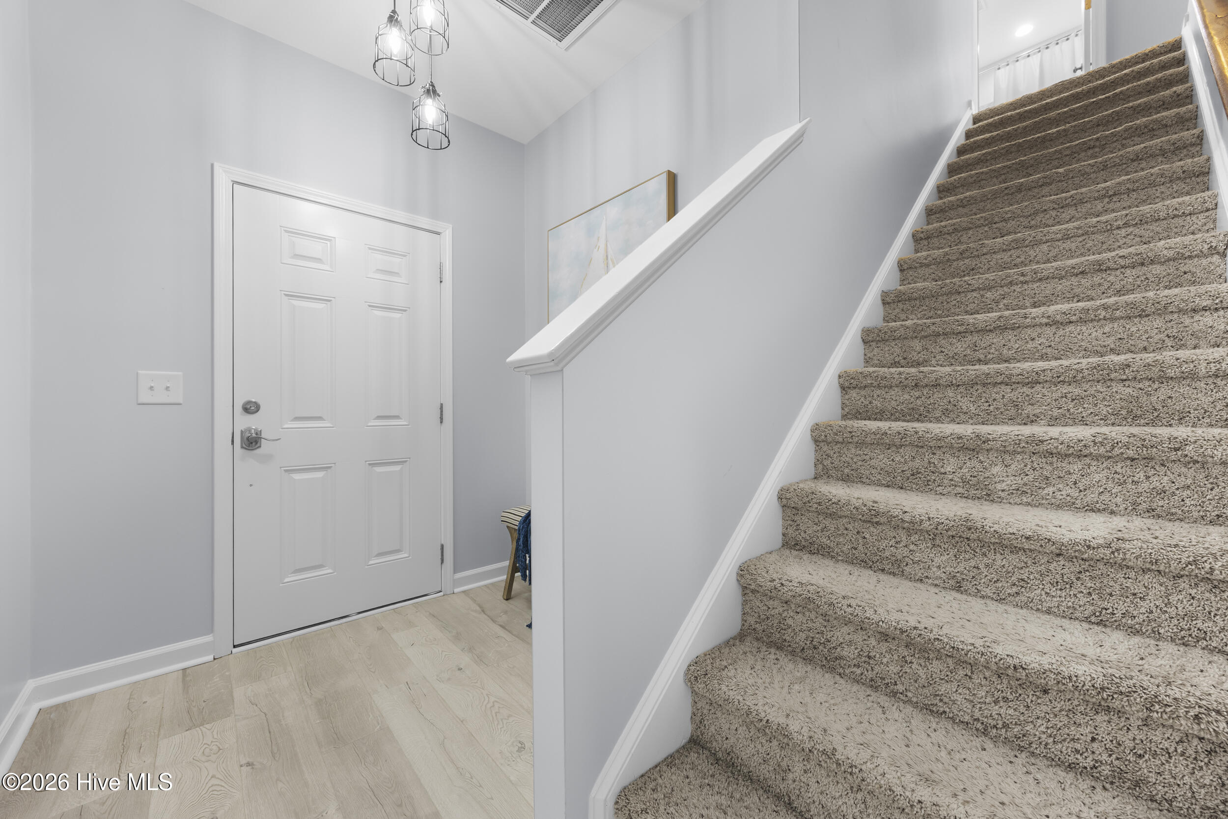 100557313 | Photo 10