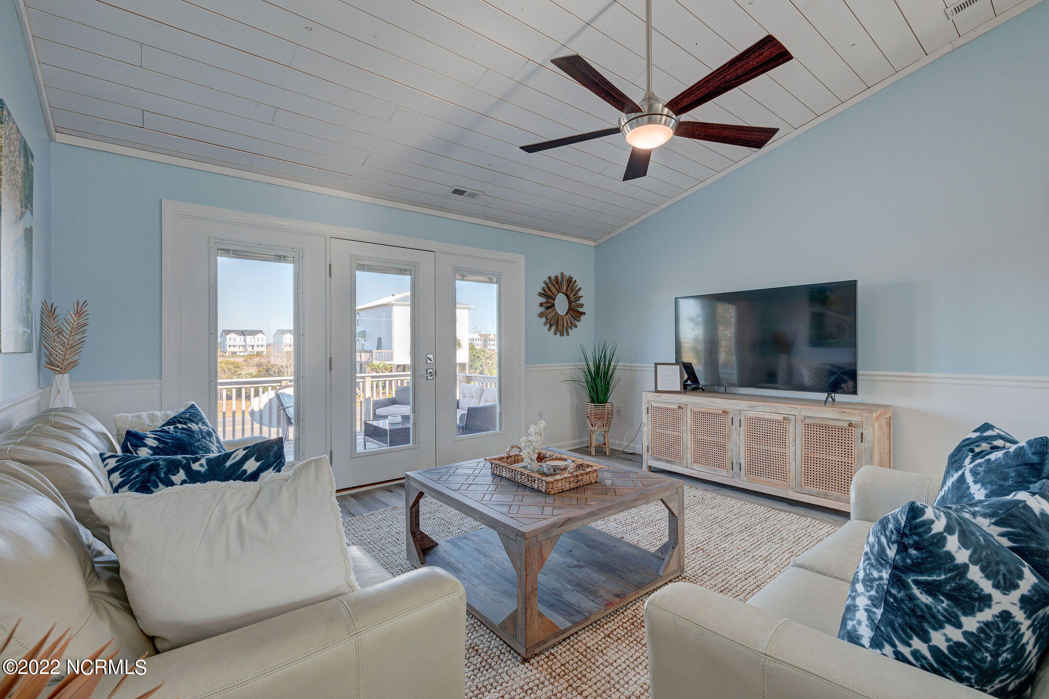 100542214 | Photo 13