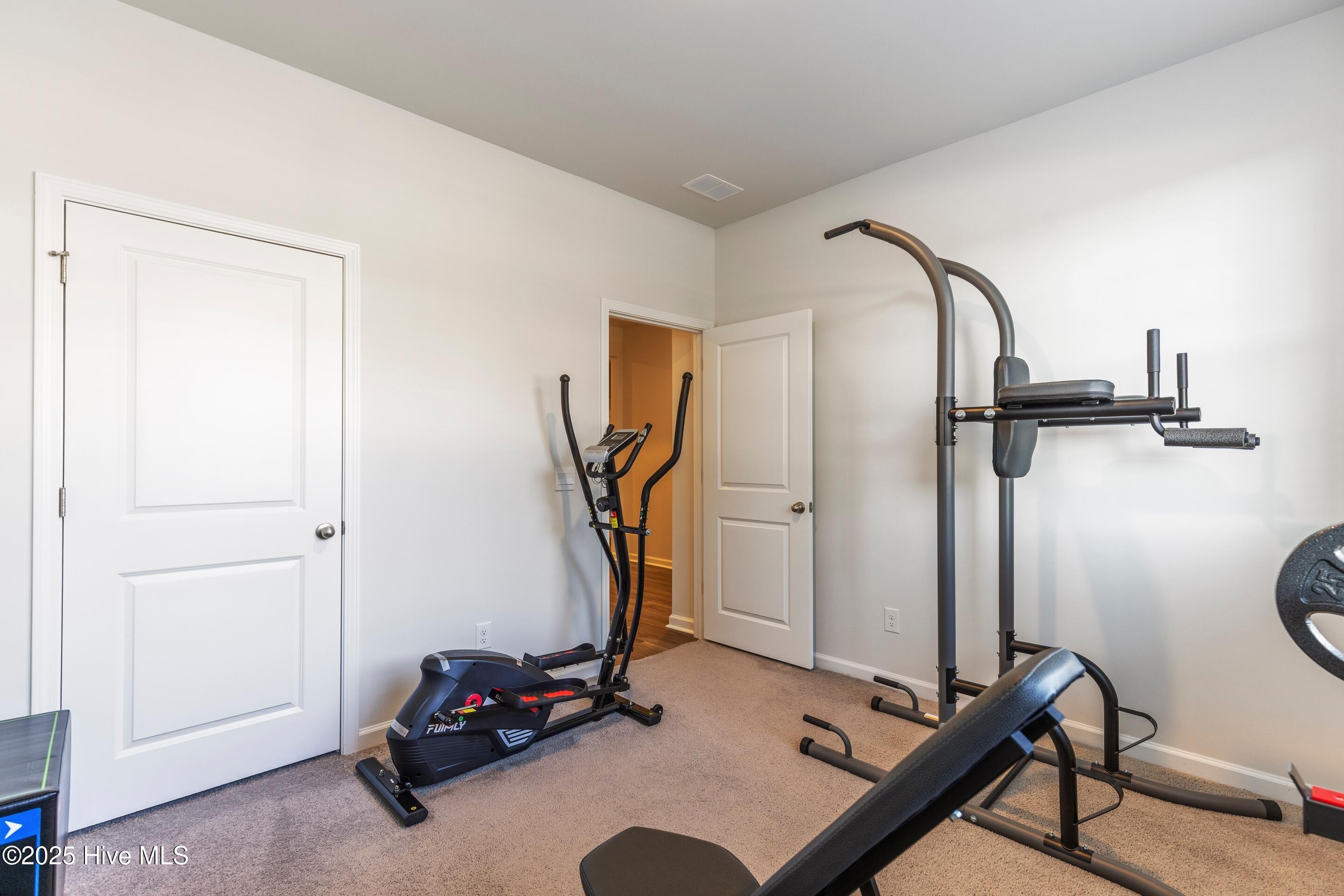 100543257 | Photo 24