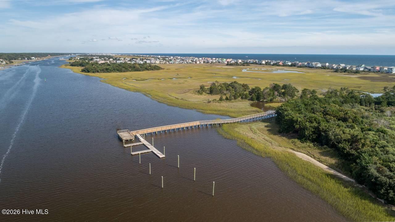 100562037 | Photo 74