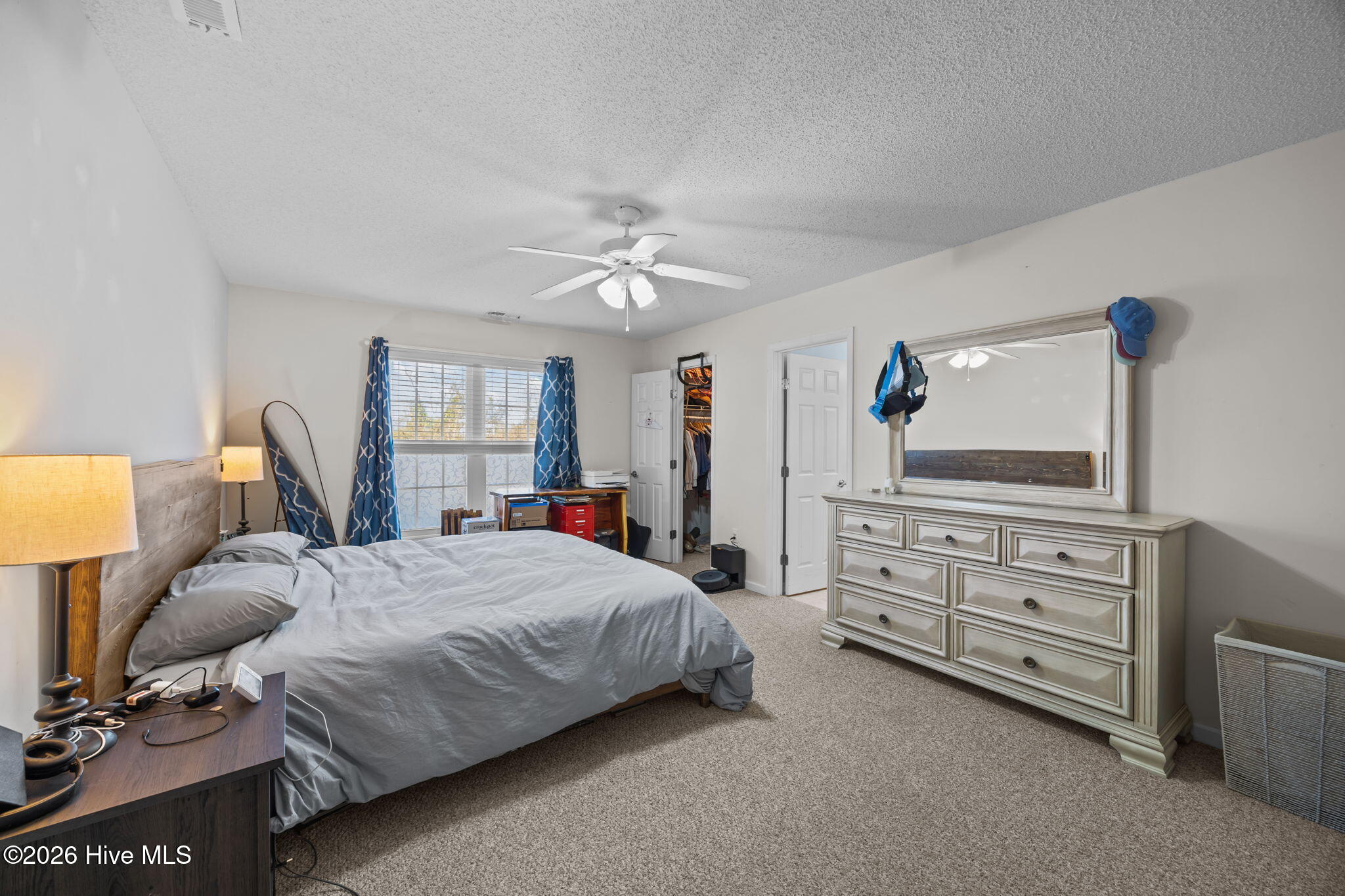 100554153 | Photo 22