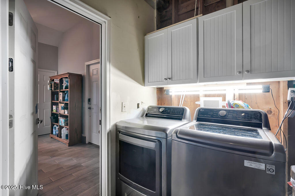 100553709 | Photo 34