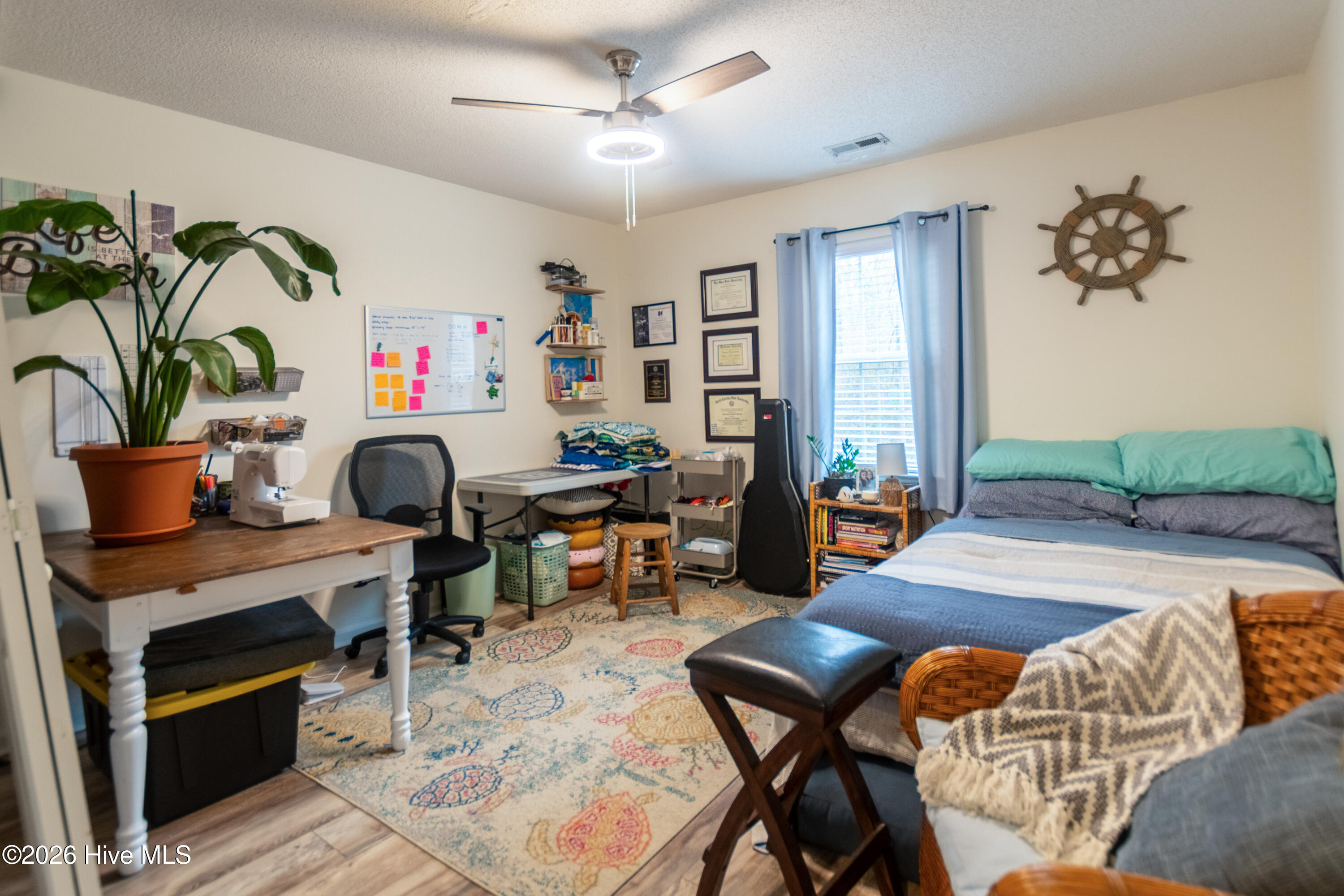 100548656 | Photo 14