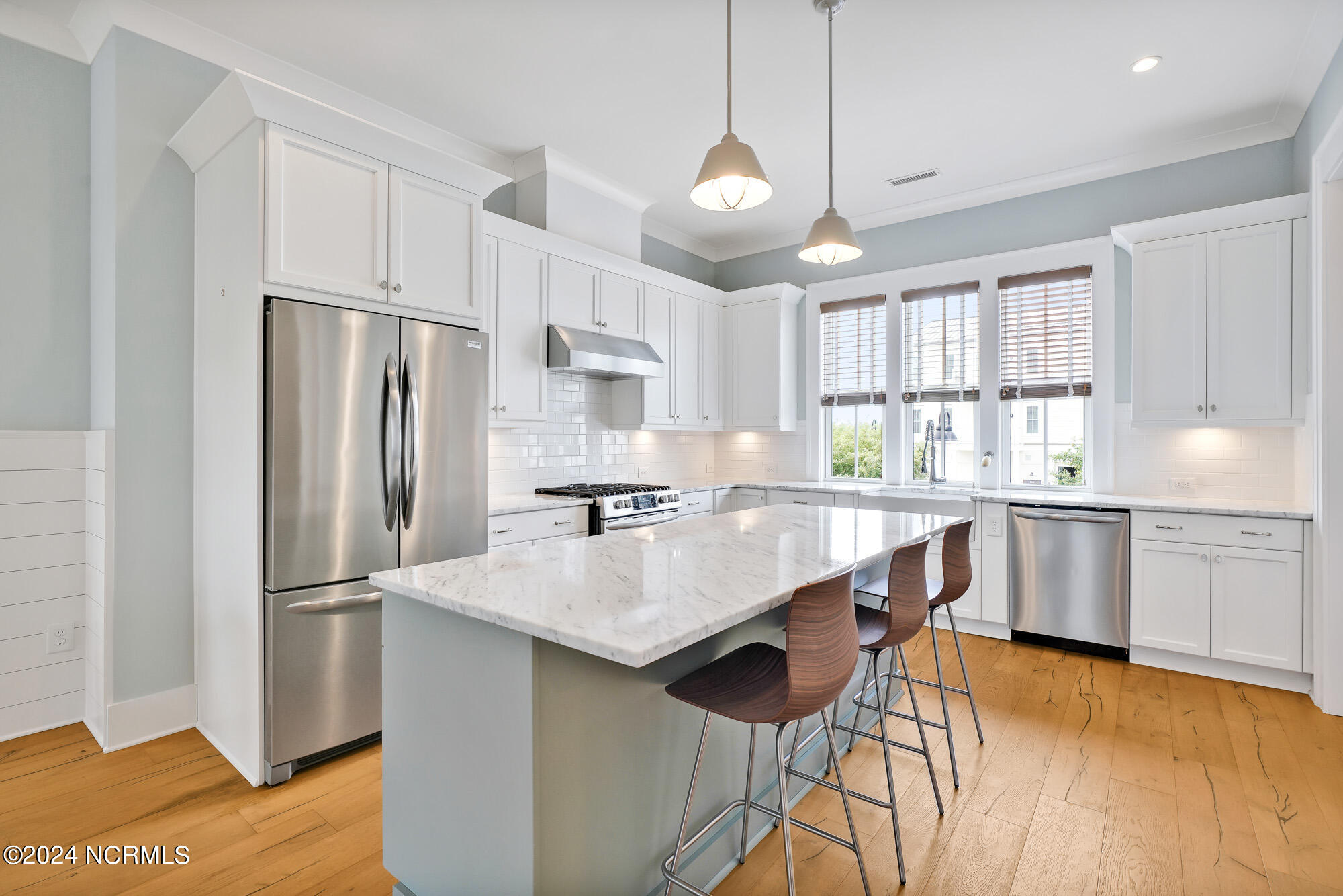 100543550 | Photo 10