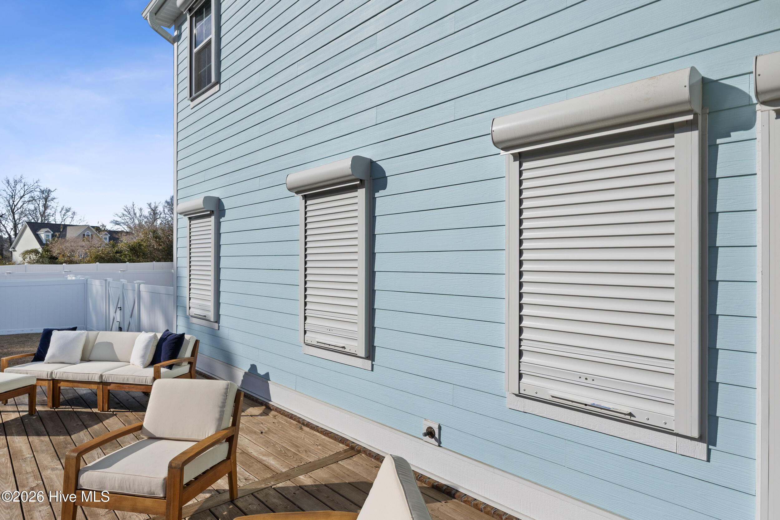 100555397 | Photo 61