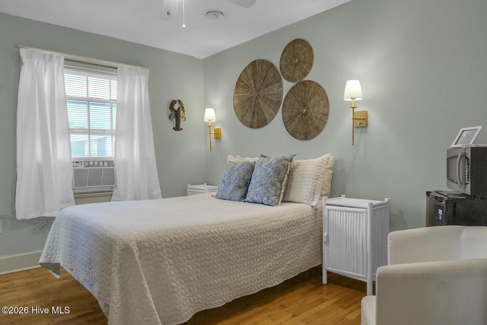 100555839 | Photo 61