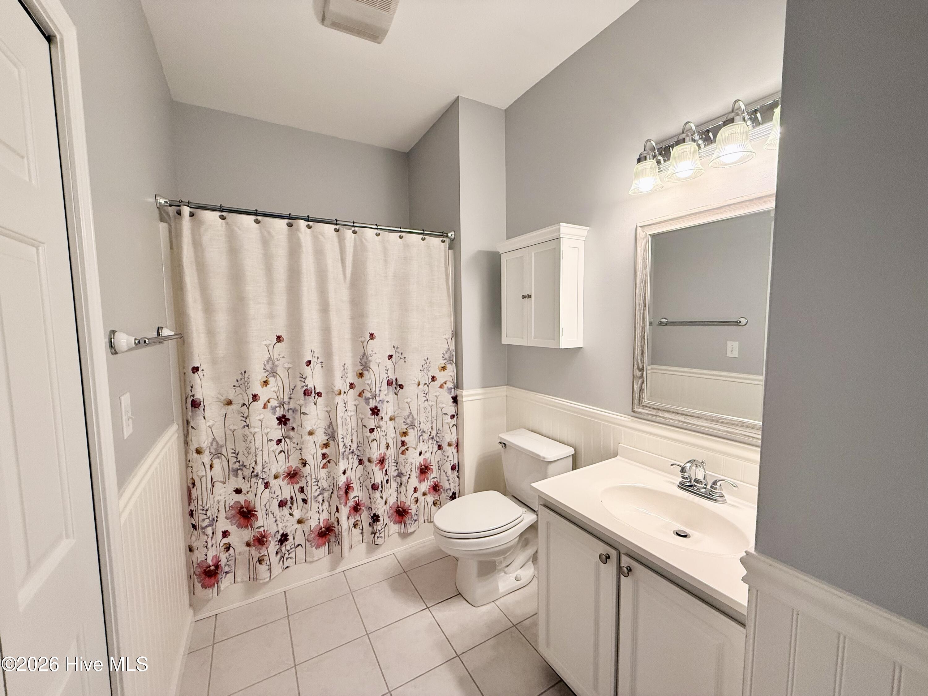 100570060 | Photo 16