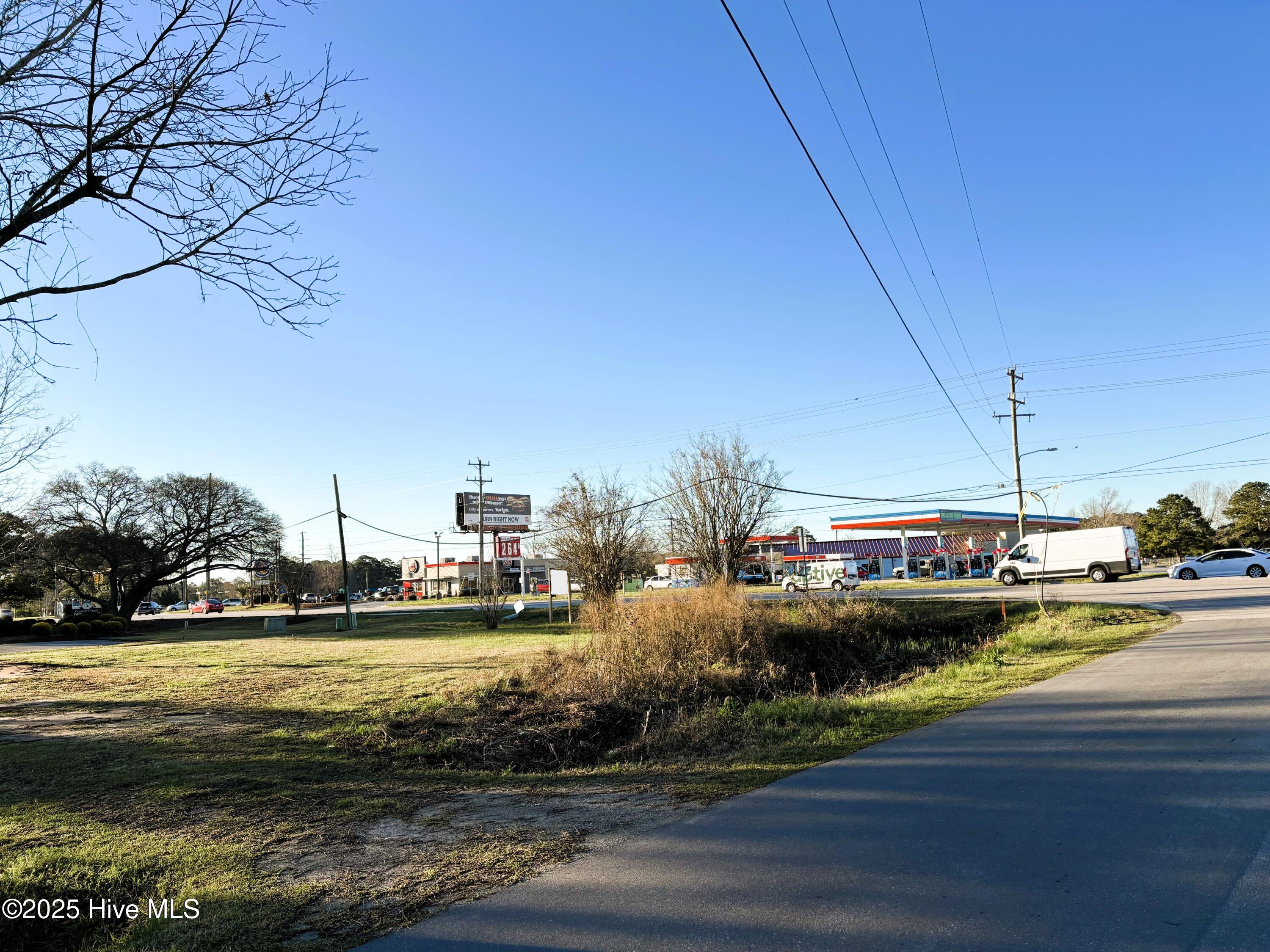 100 Leslie Lane, Swansboro, NC, 28584