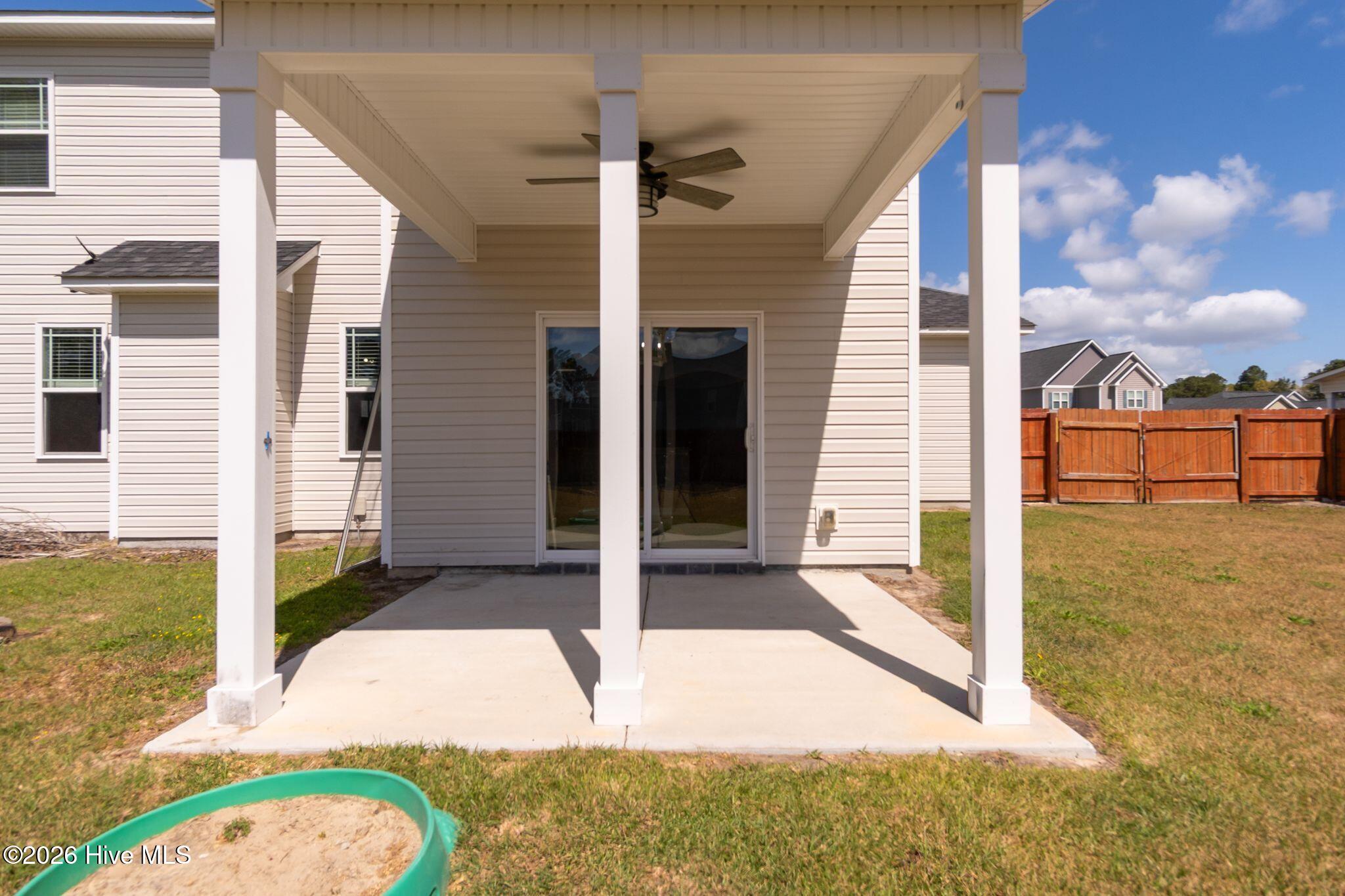 100566459 | Photo 41