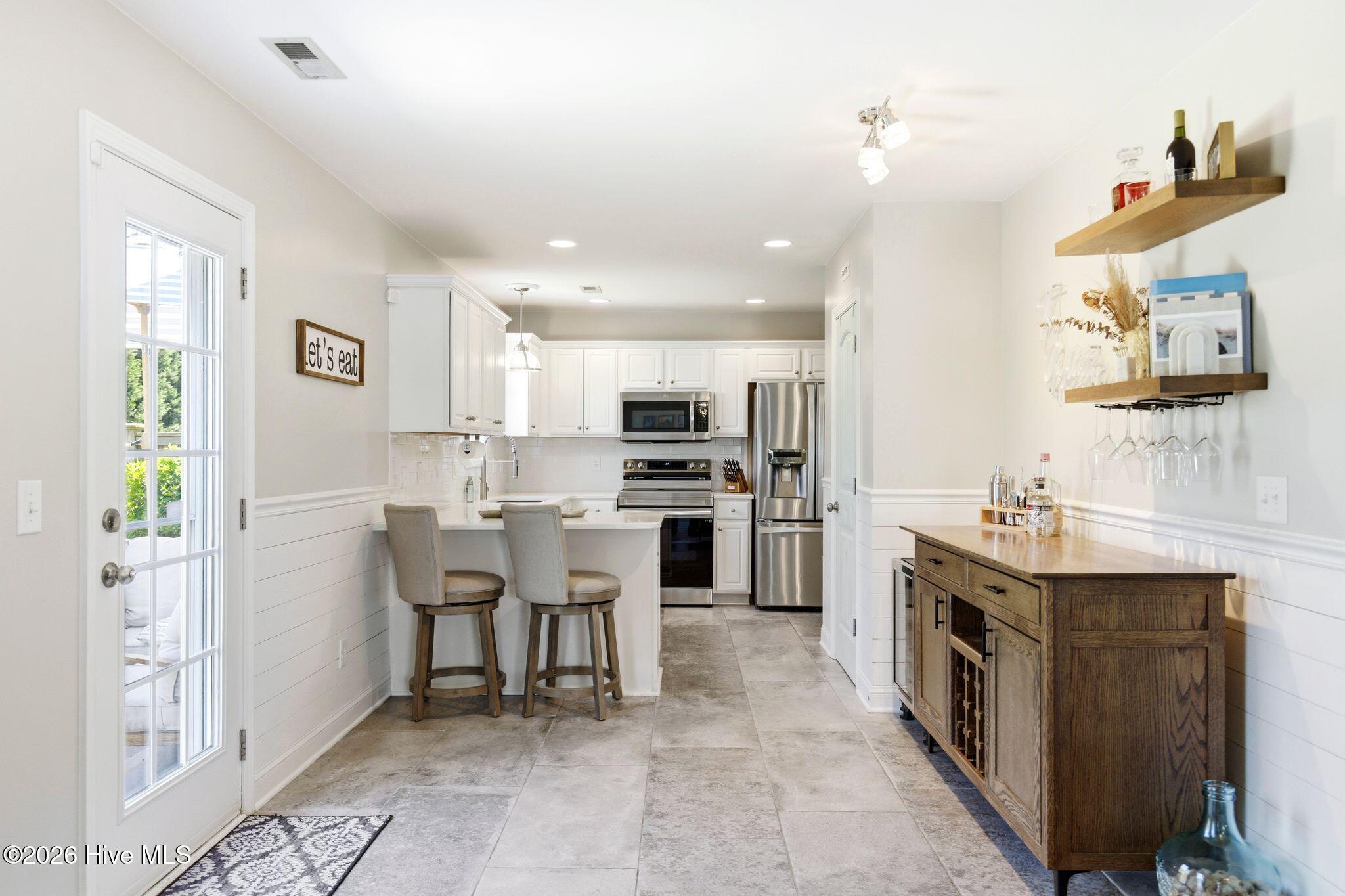 100566118 | Photo 17