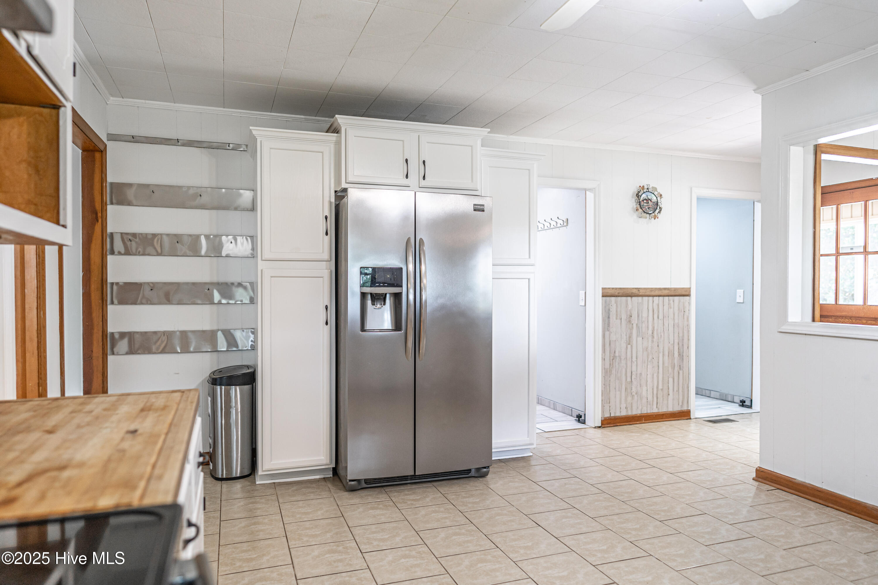 383 Lakey Siding Road