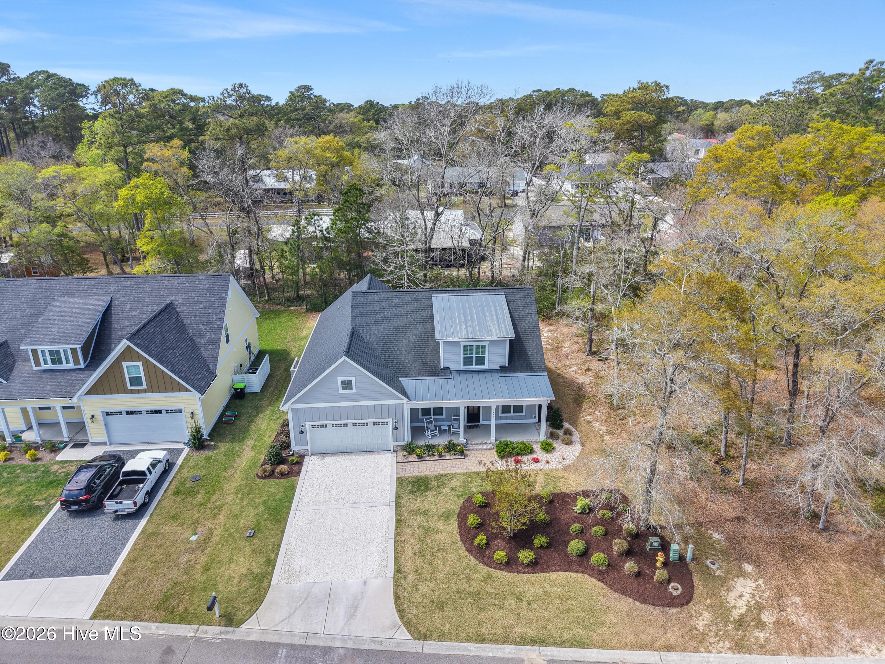 100565017 | Photo 59