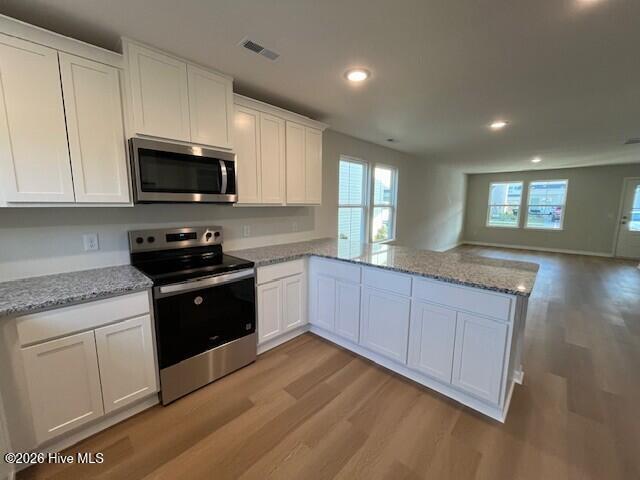 100567175 | Photo 10