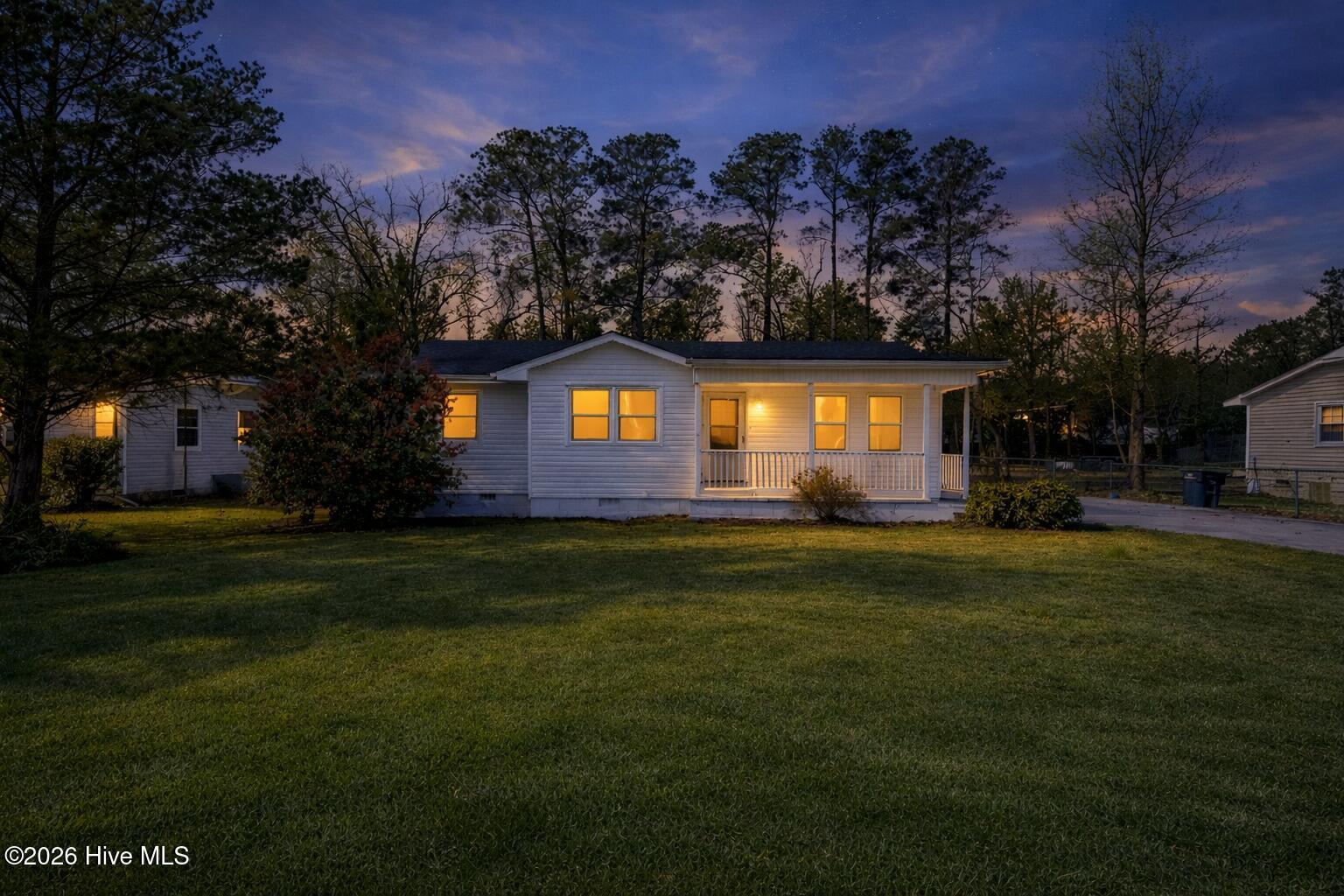 100557276 | Photo 23