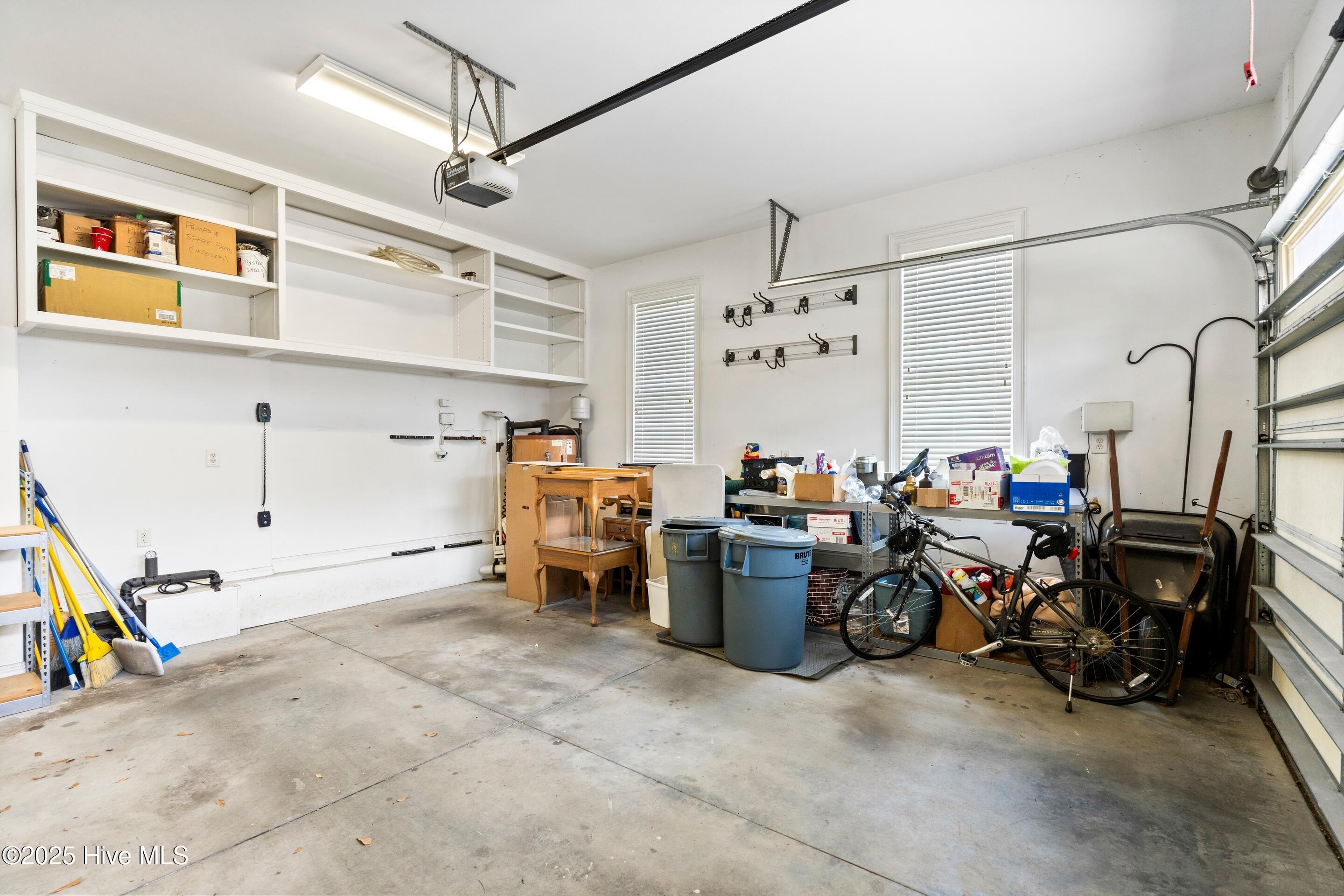 100518438 | Photo 59