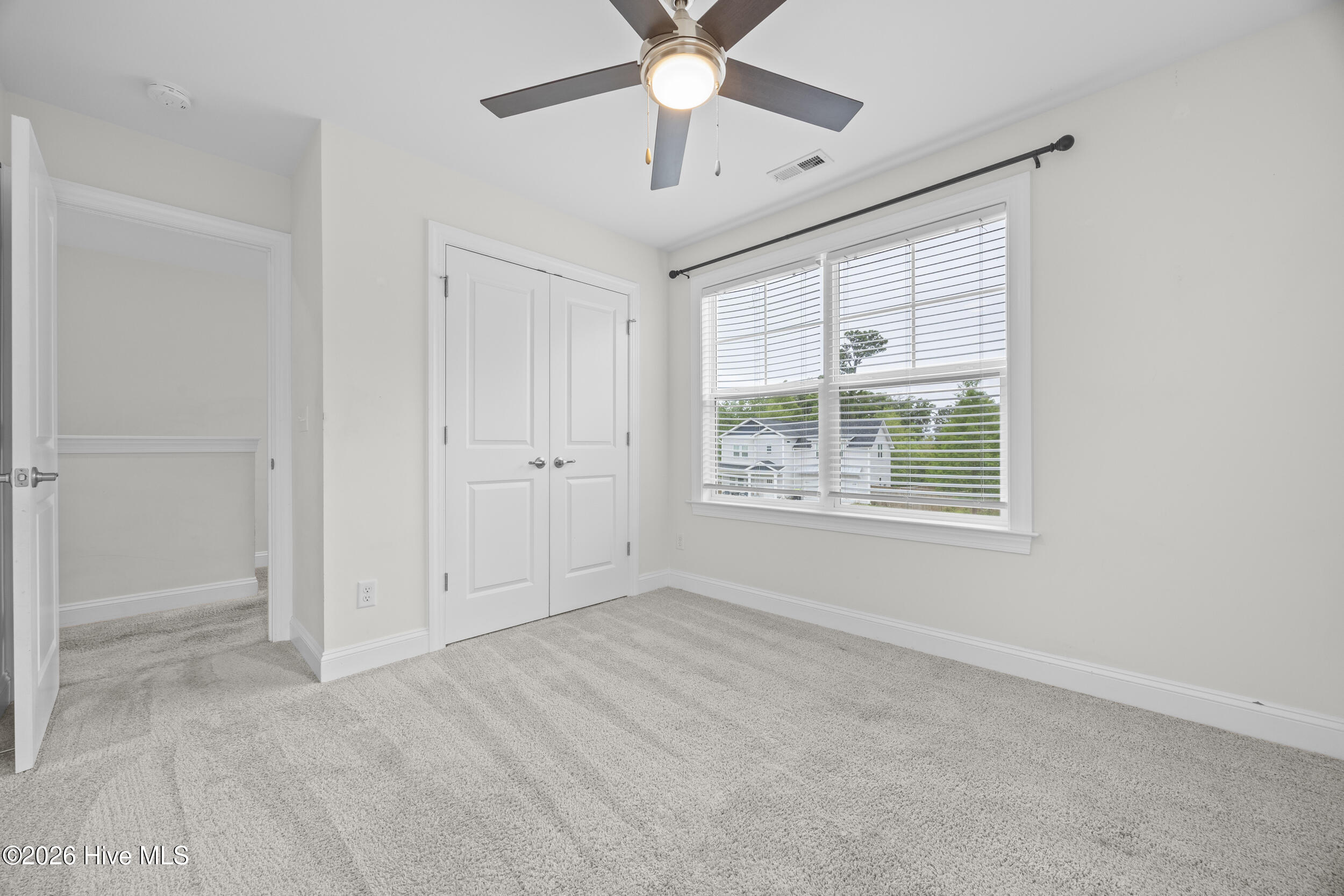 100570482 | Photo 21