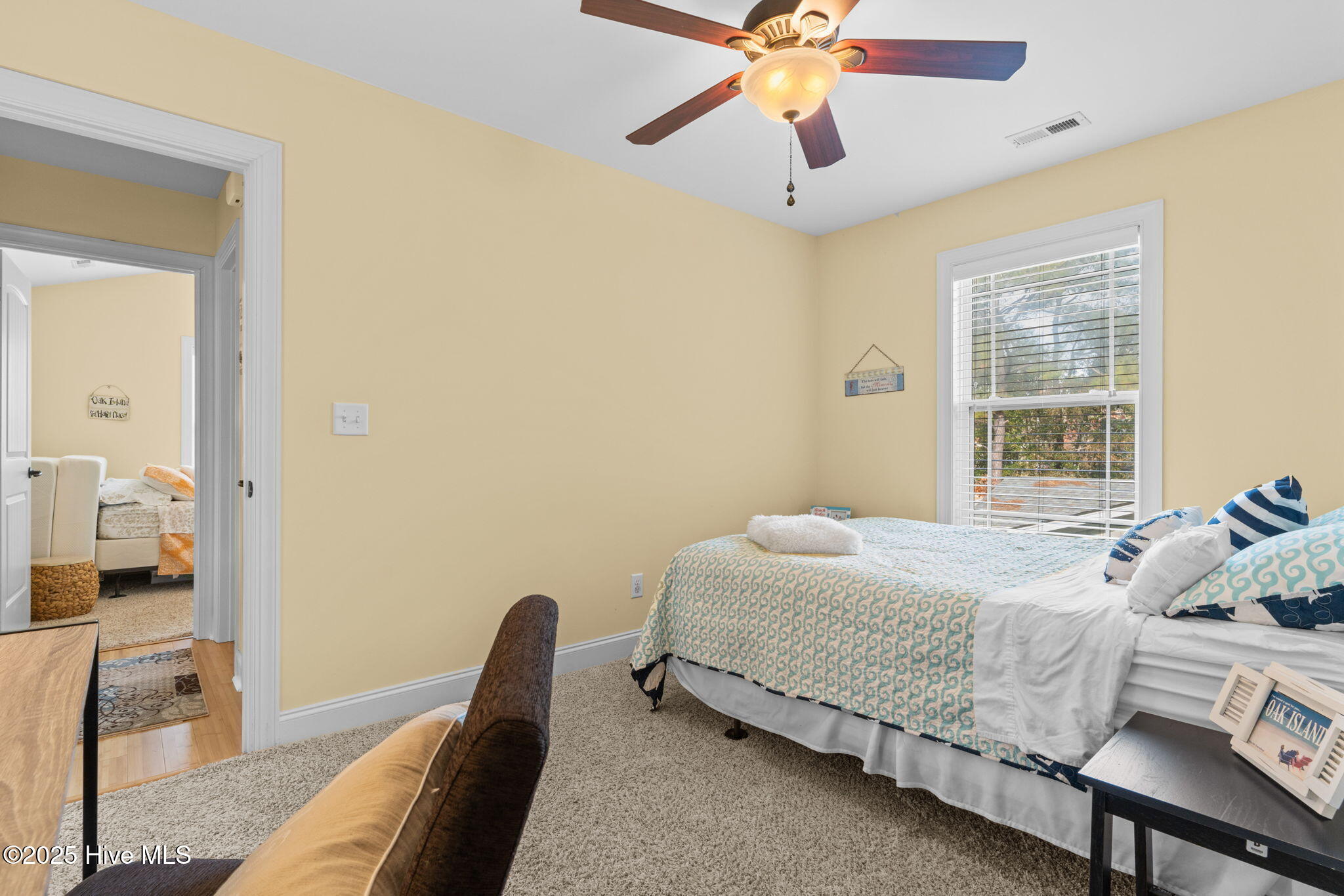 100546852 | Photo 22