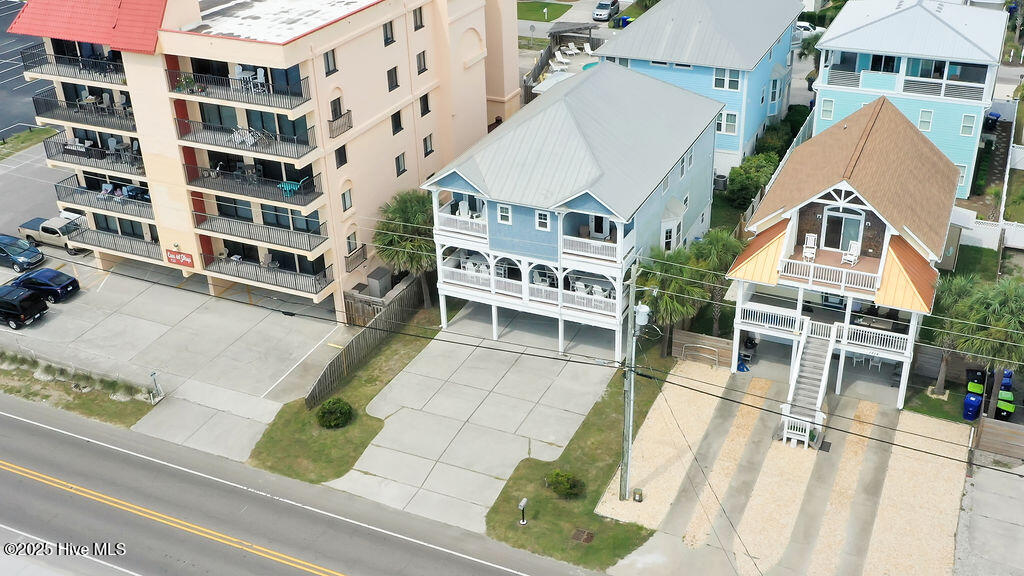 100531453 | Photo 42