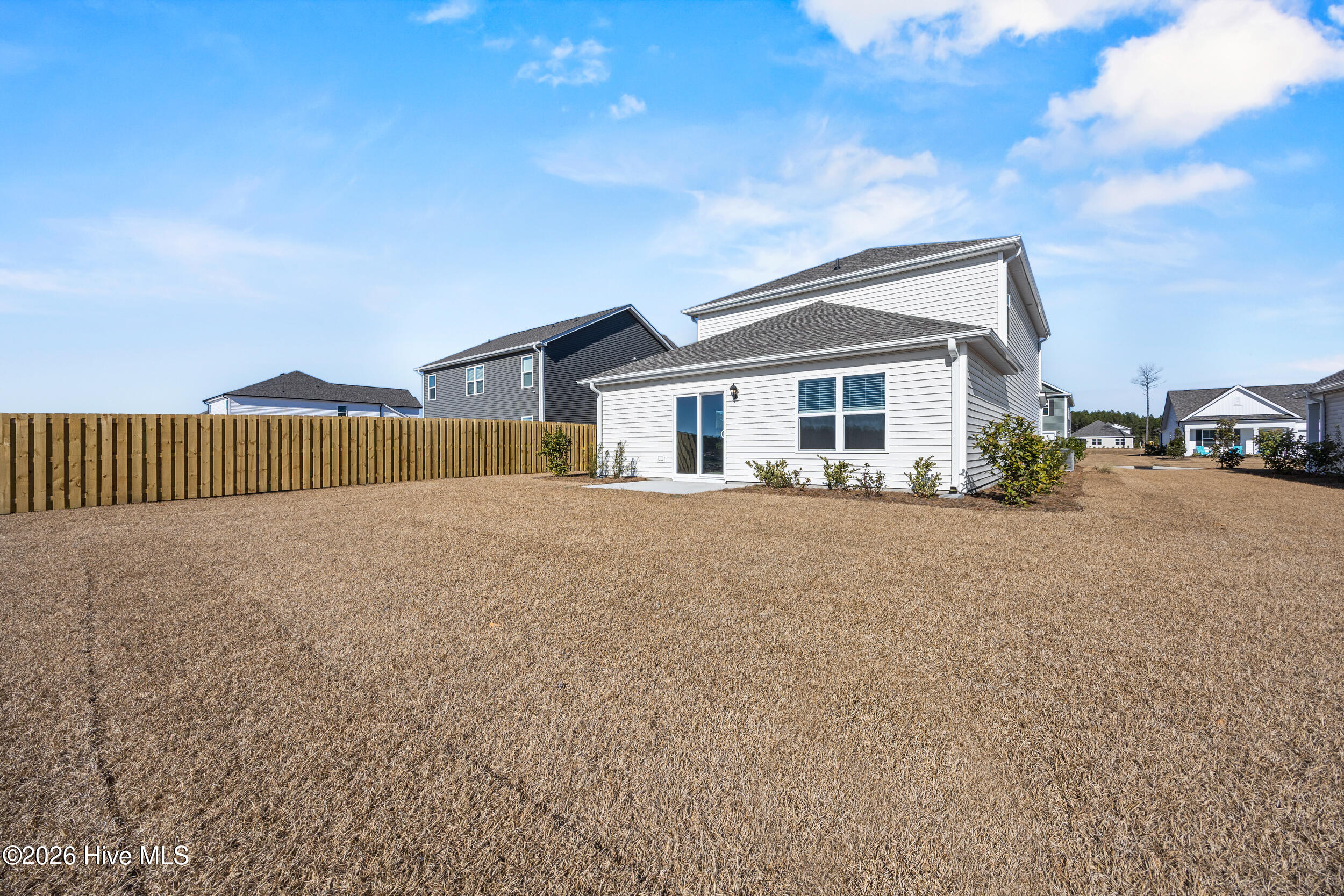 100547458 | Photo 41