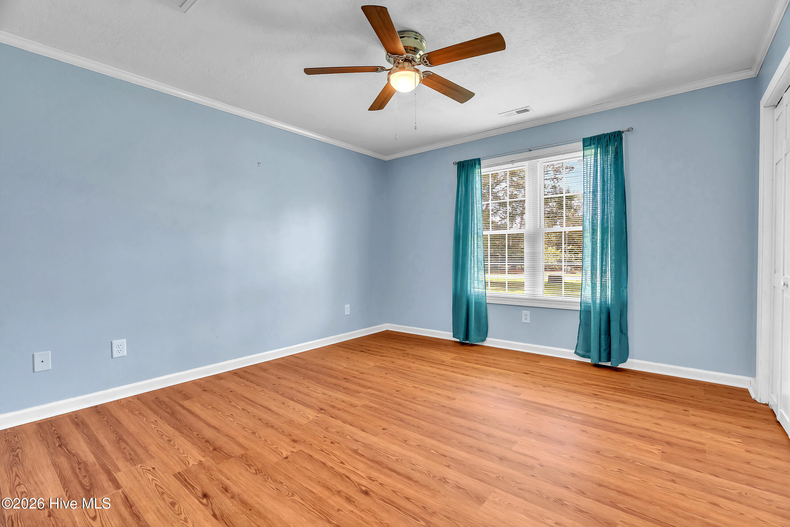 215 Winding Creek Way,Hubert