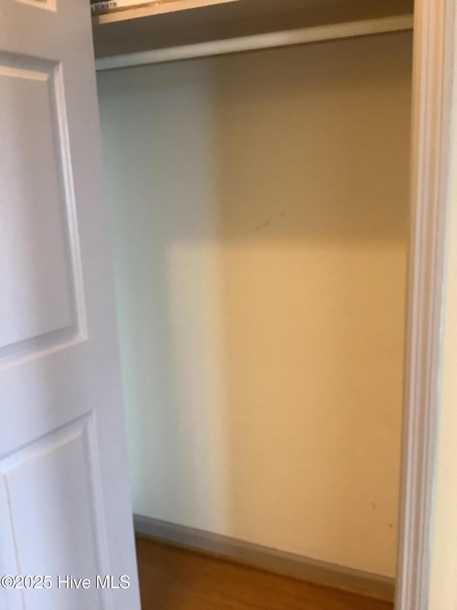 100530094 | Photo 38