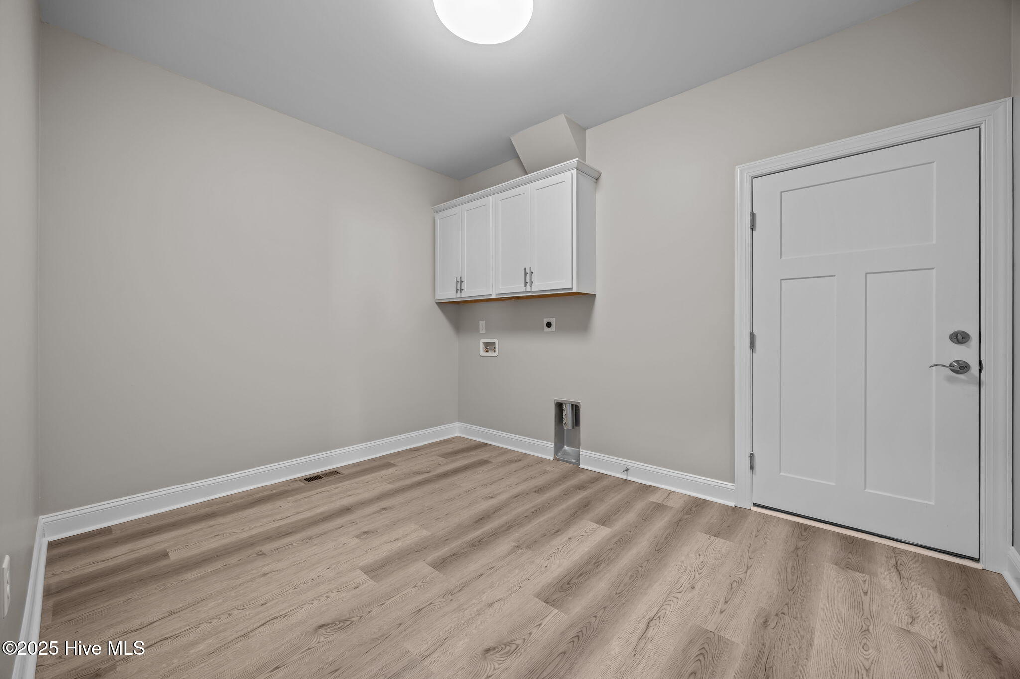 100545804 | Photo 23