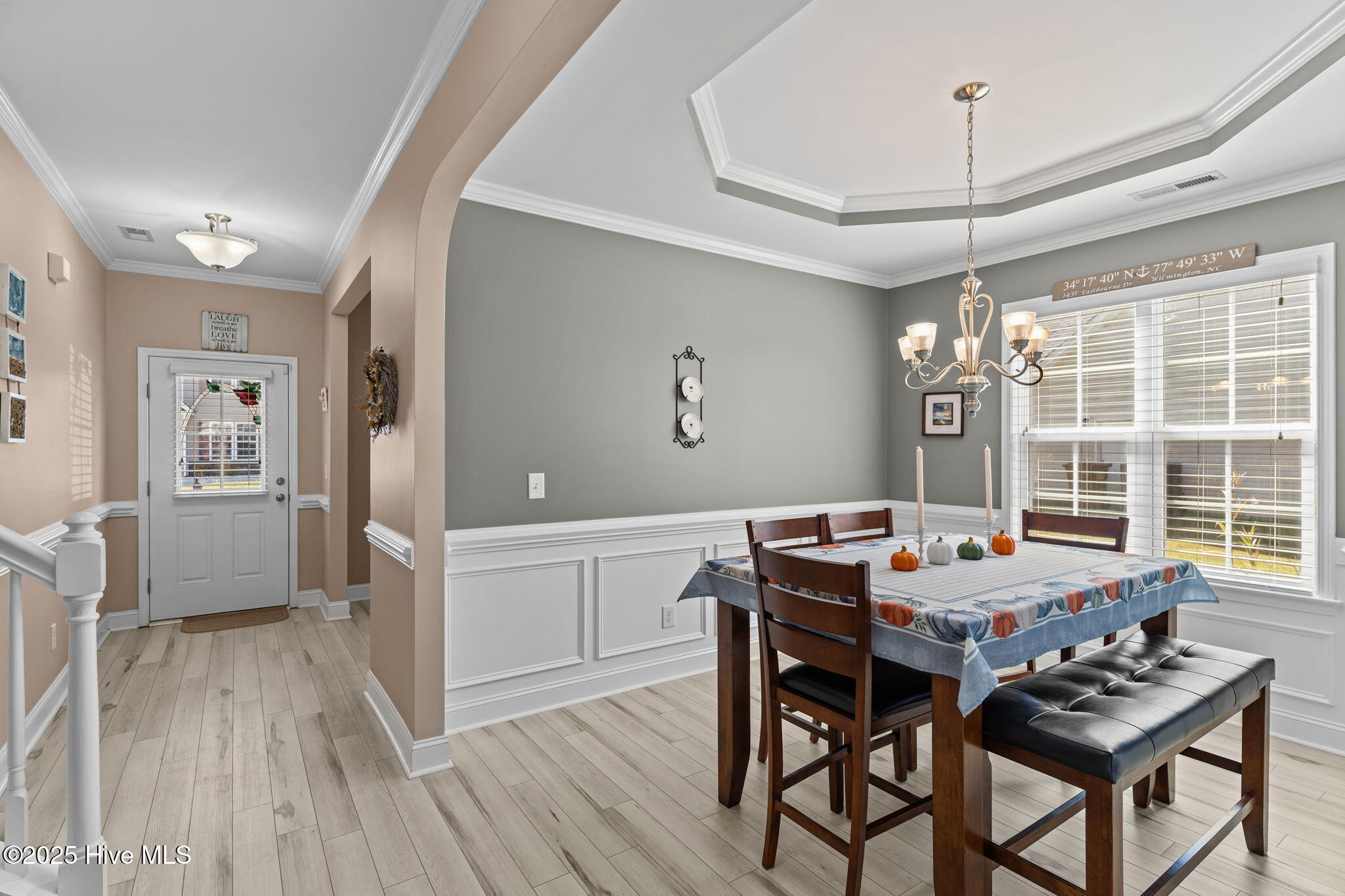 100537762 | Photo 18