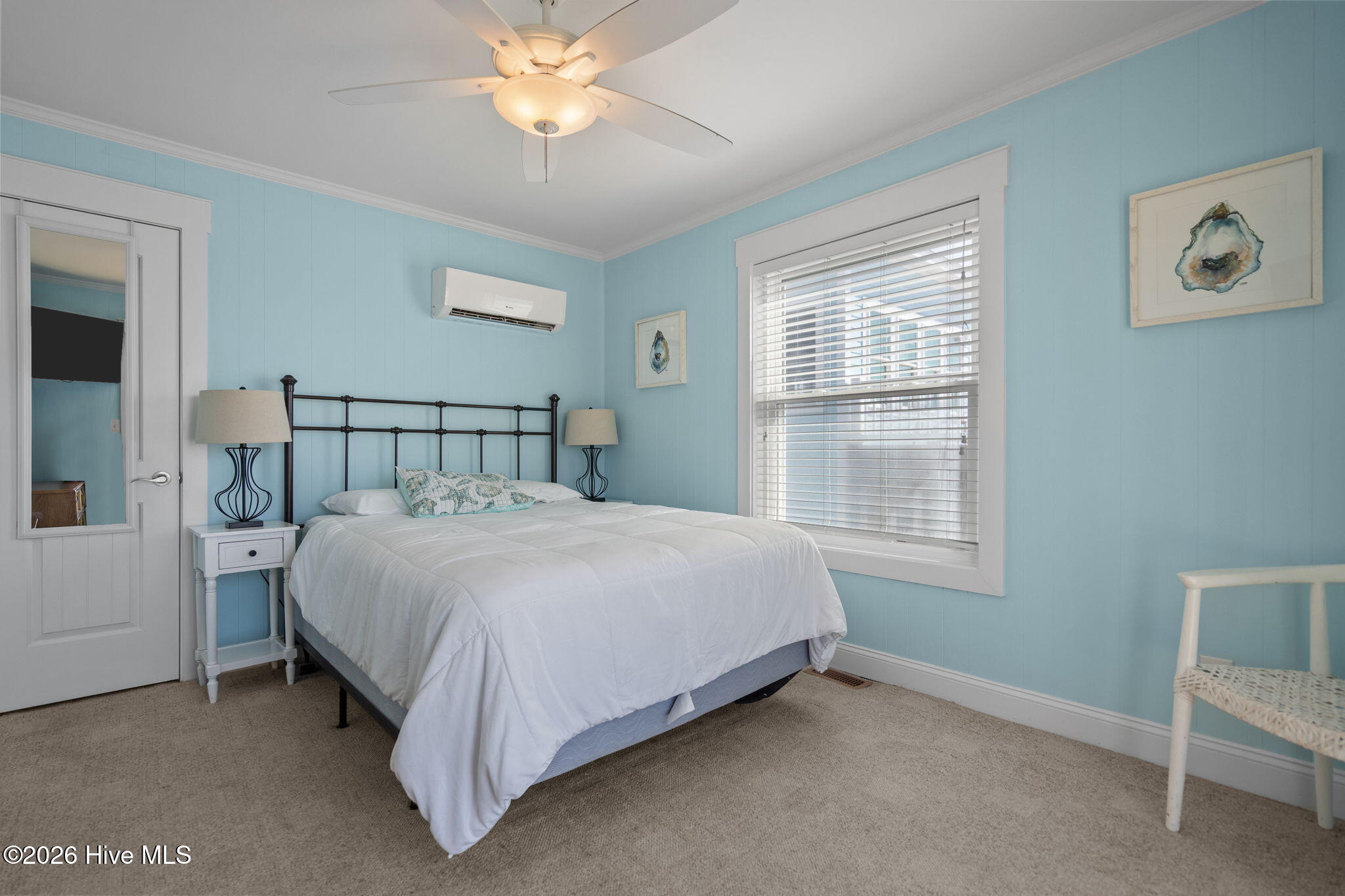 100568045 | Photo 29