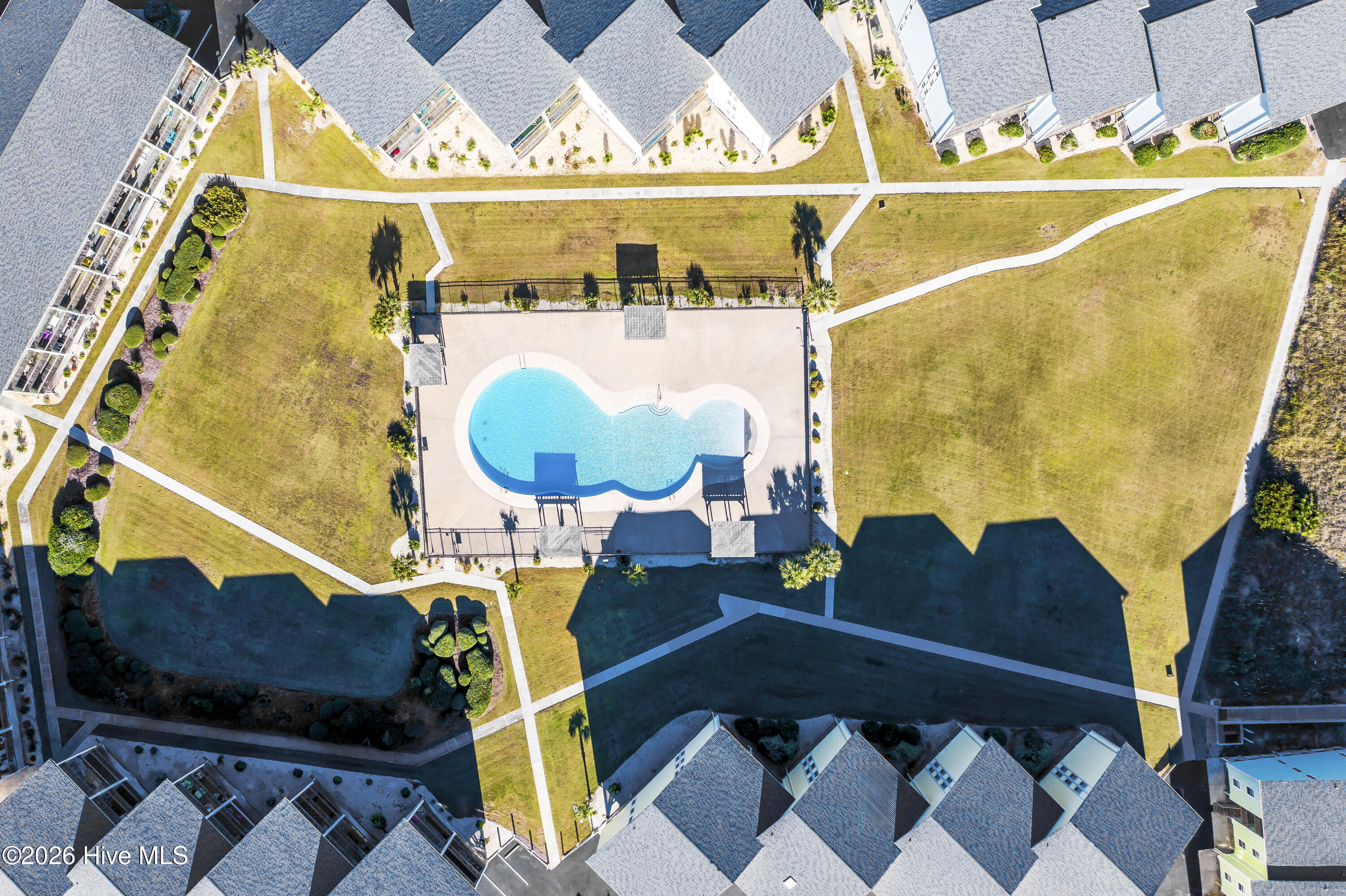 100564975 | Photo 20