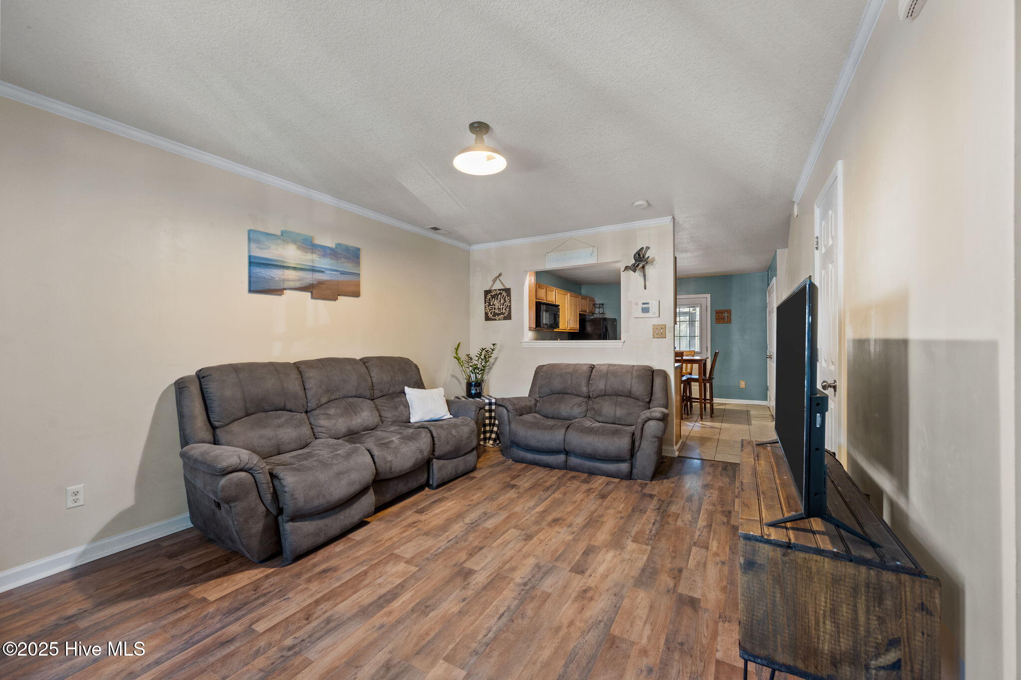 27 E Doris Avenue 207, Jacksonville, NC 28540 – photo 7: 23-web-or-mls-_RAD2424