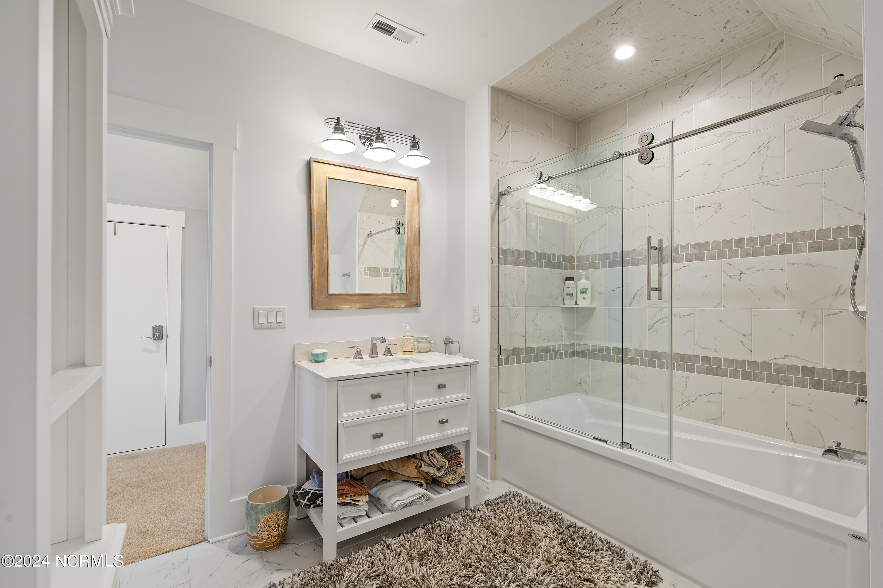 100462774 | Photo 54