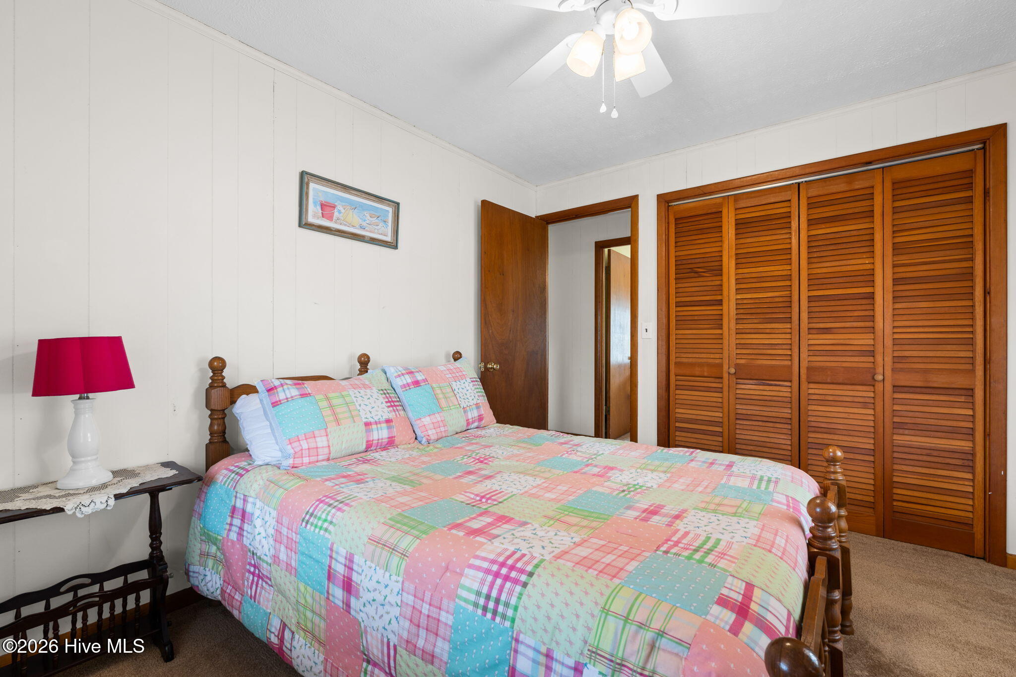 100562927 | Photo 10