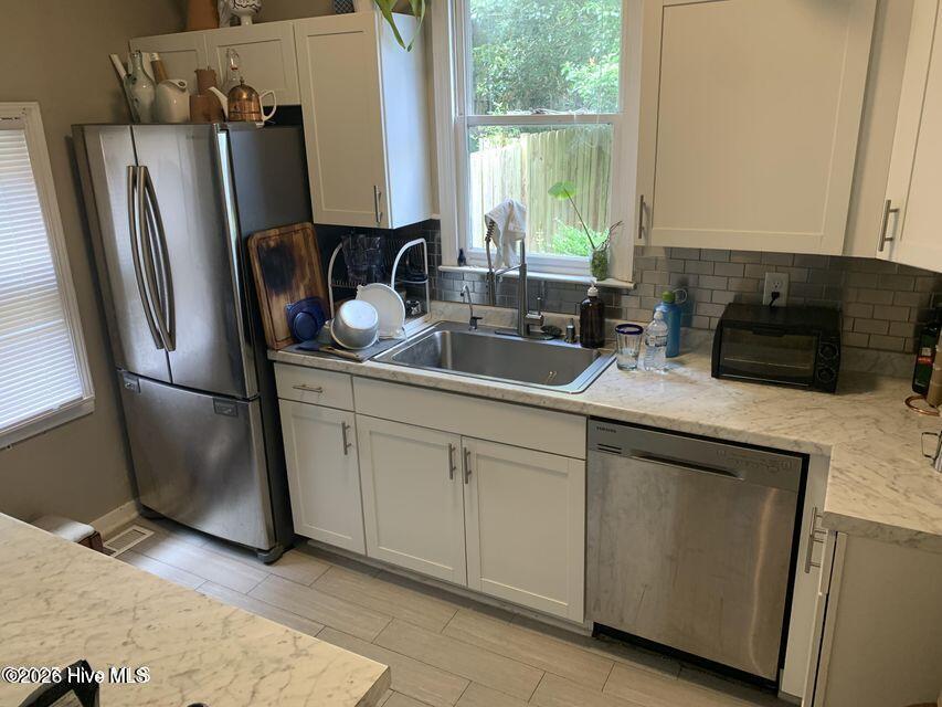 100550145 | Photo 10