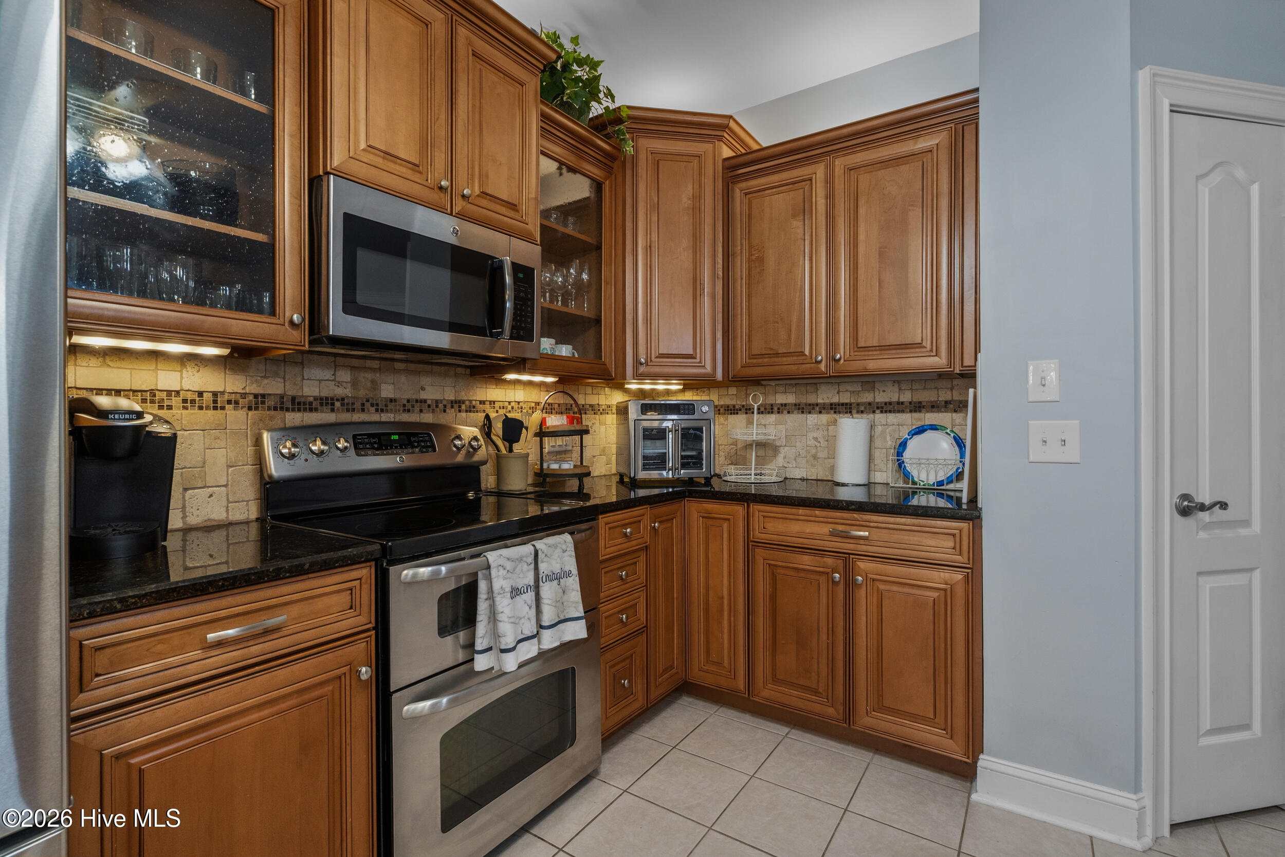 100566575 | Photo 10