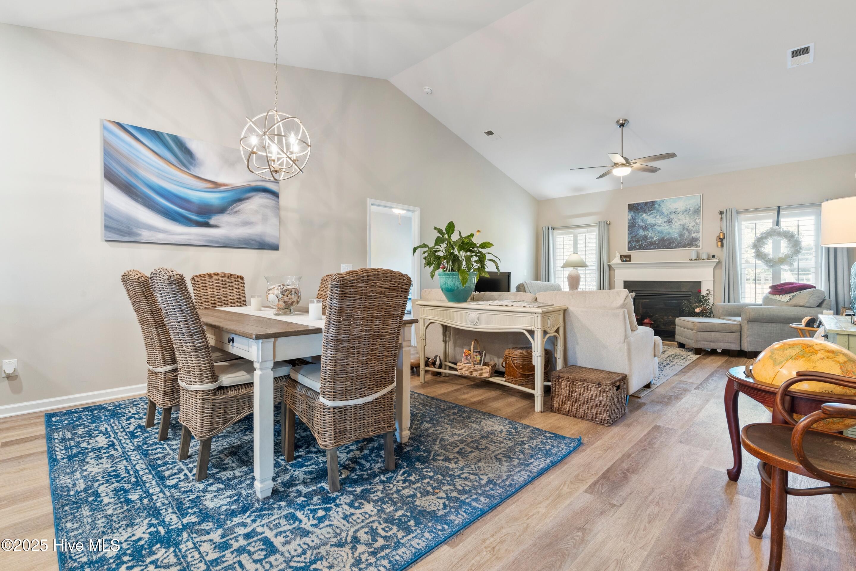 100537197 | Photo 12