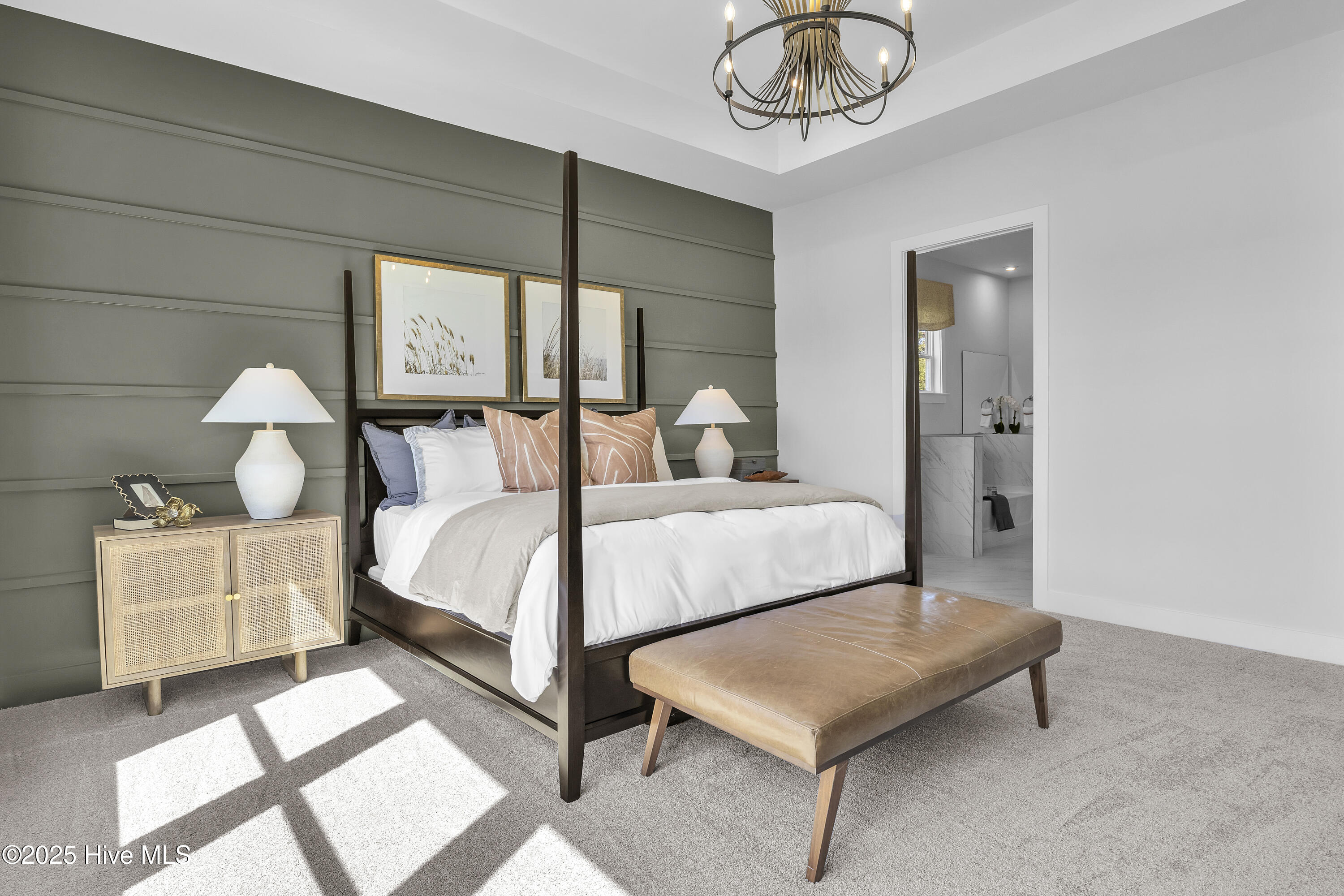 100550625 | Photo 29