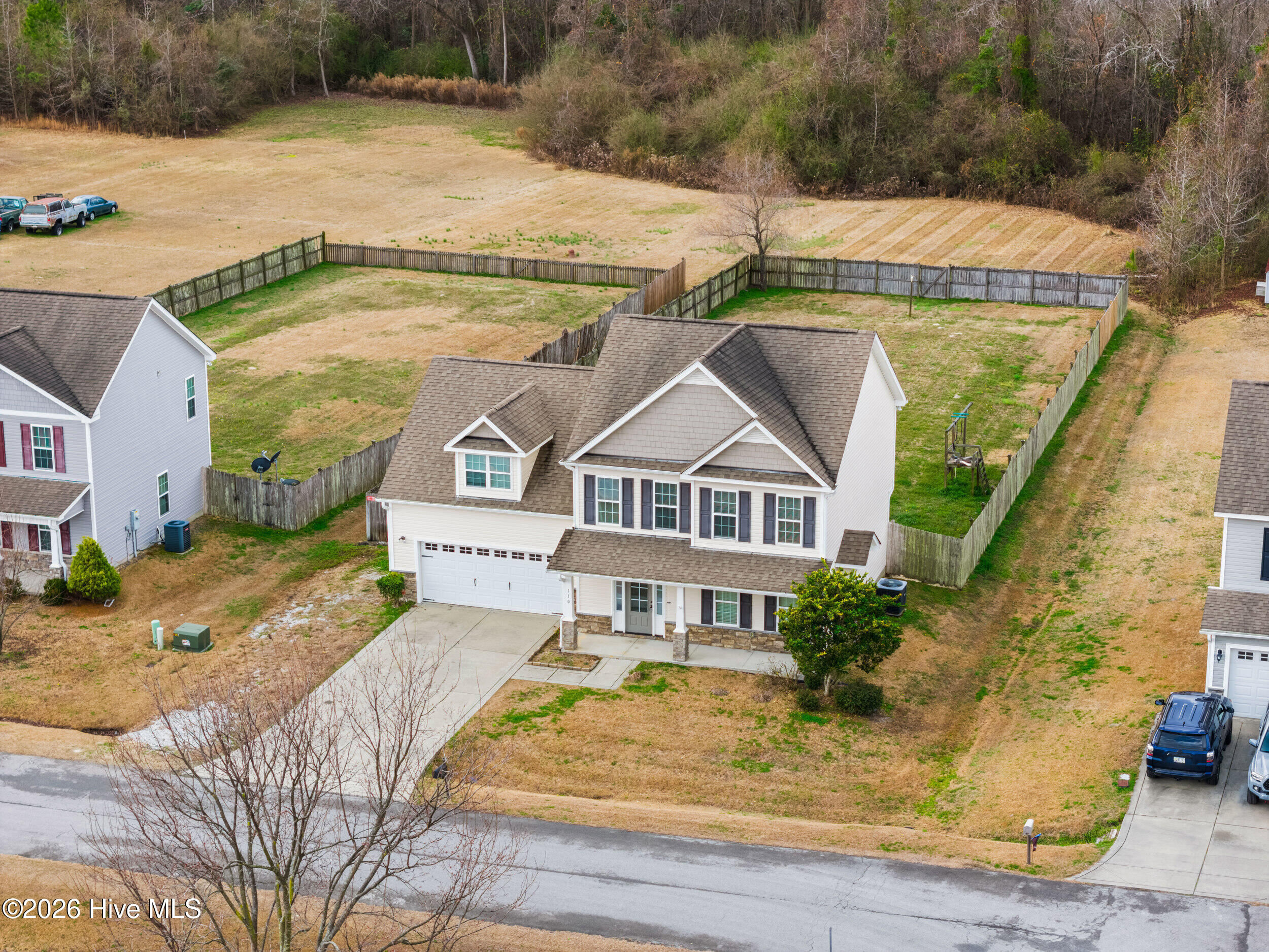 100549292 | Photo 49