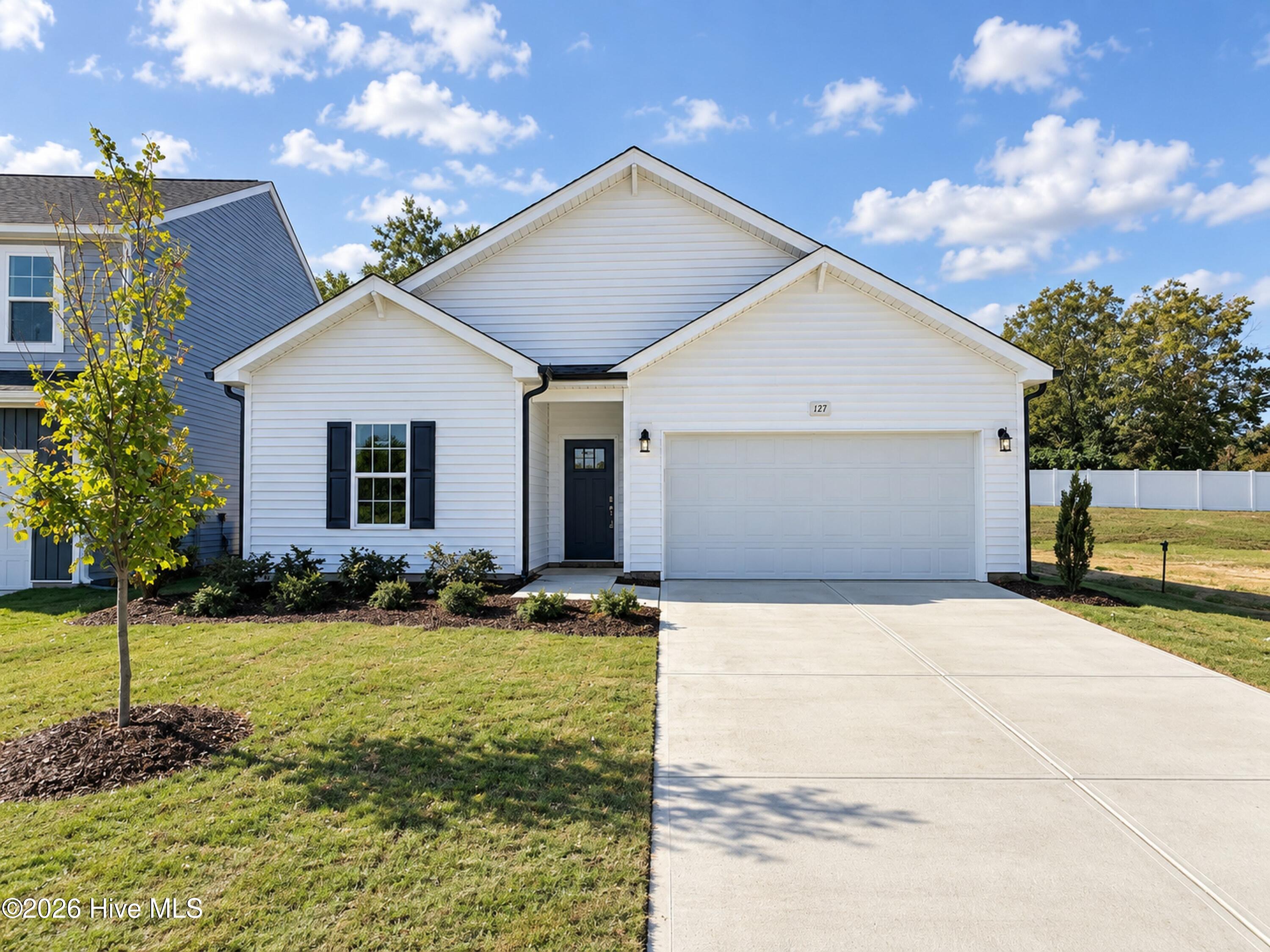Single family home for sale at 127 Crossvine St, Selma, NC 27576 | MLS# 100570657