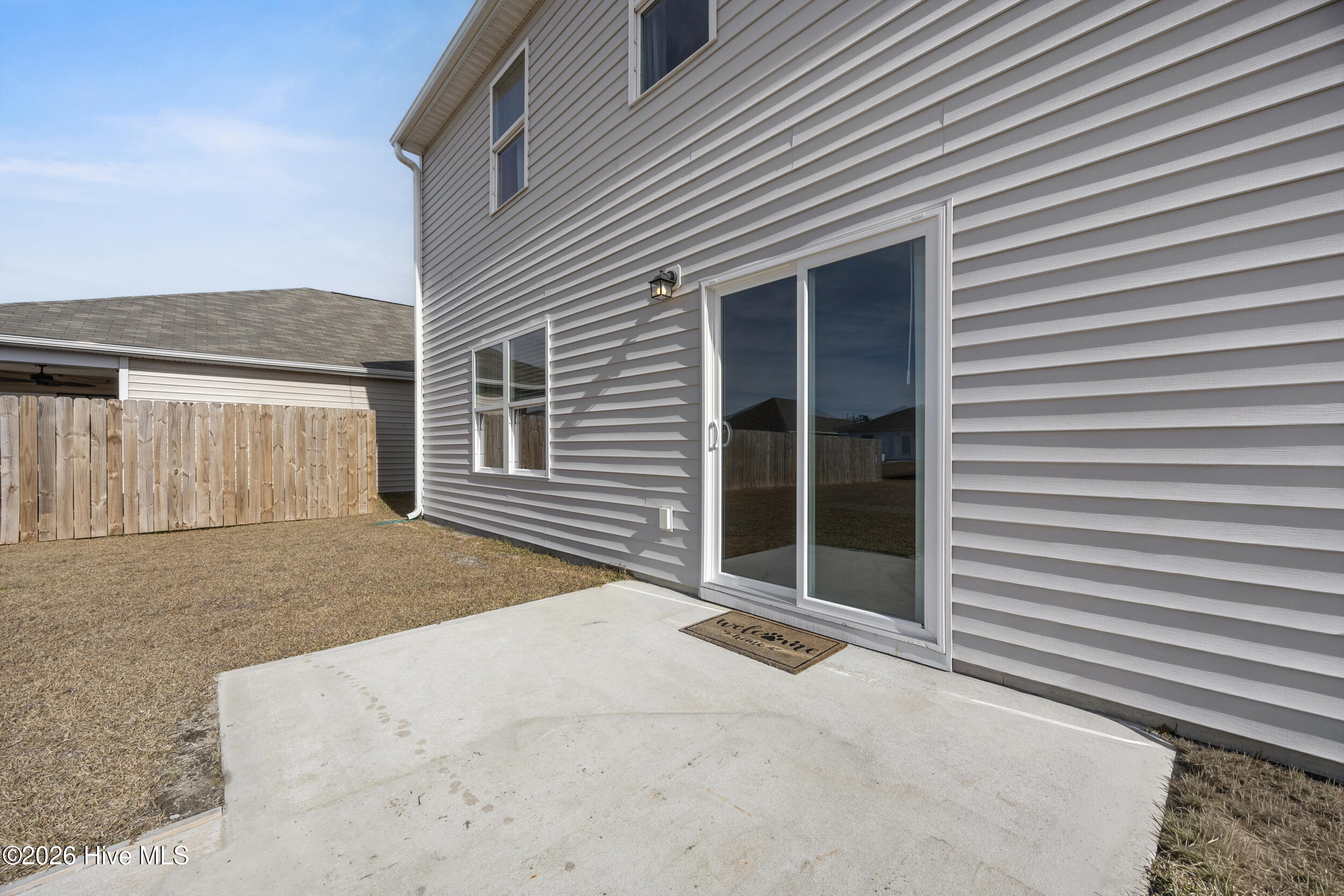 100550016 | Photo 39